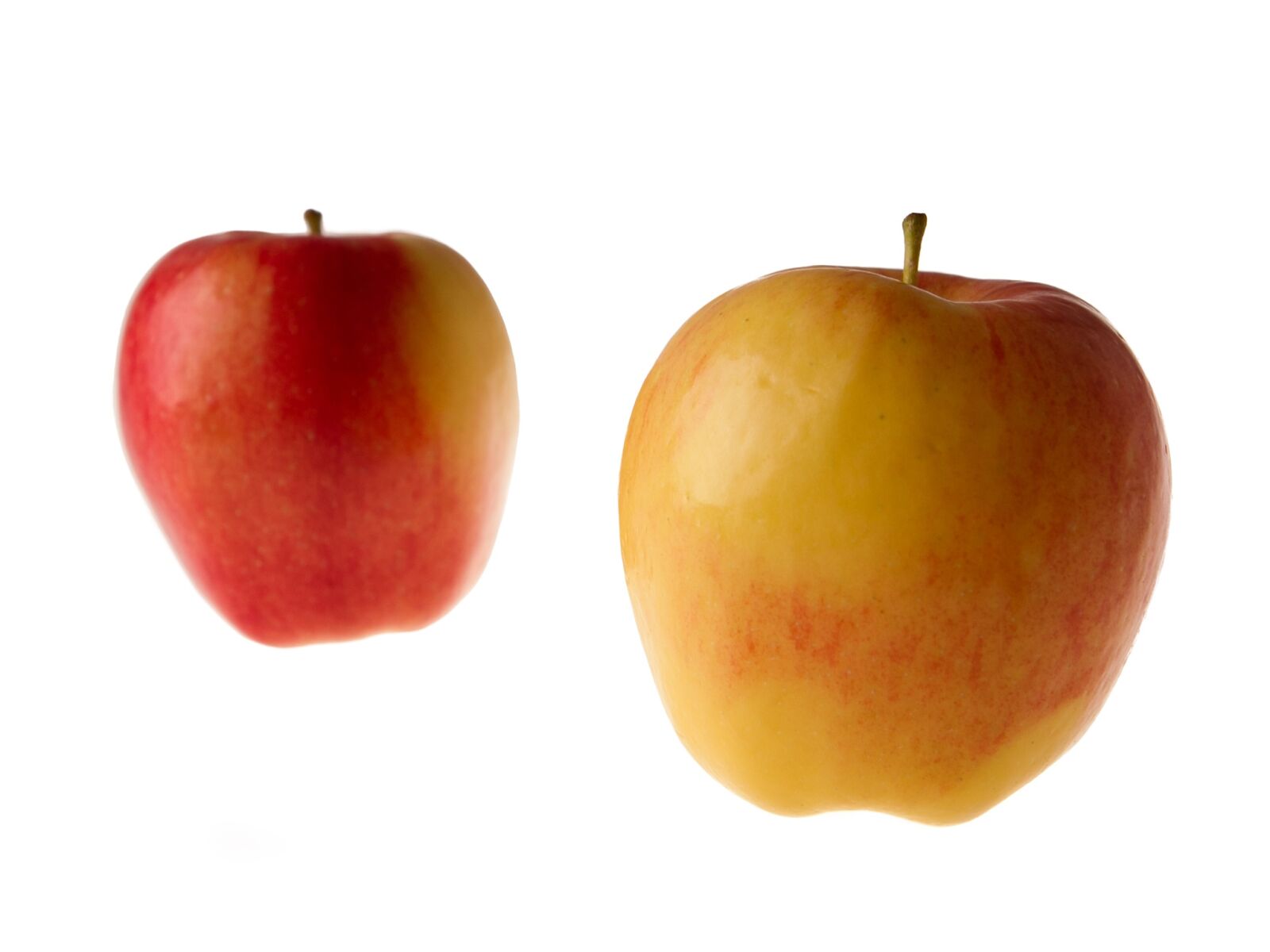 Canon EOS 7D + Canon EF 24-70mm F2.8L USM sample photo. Apple, fruits, natural photography