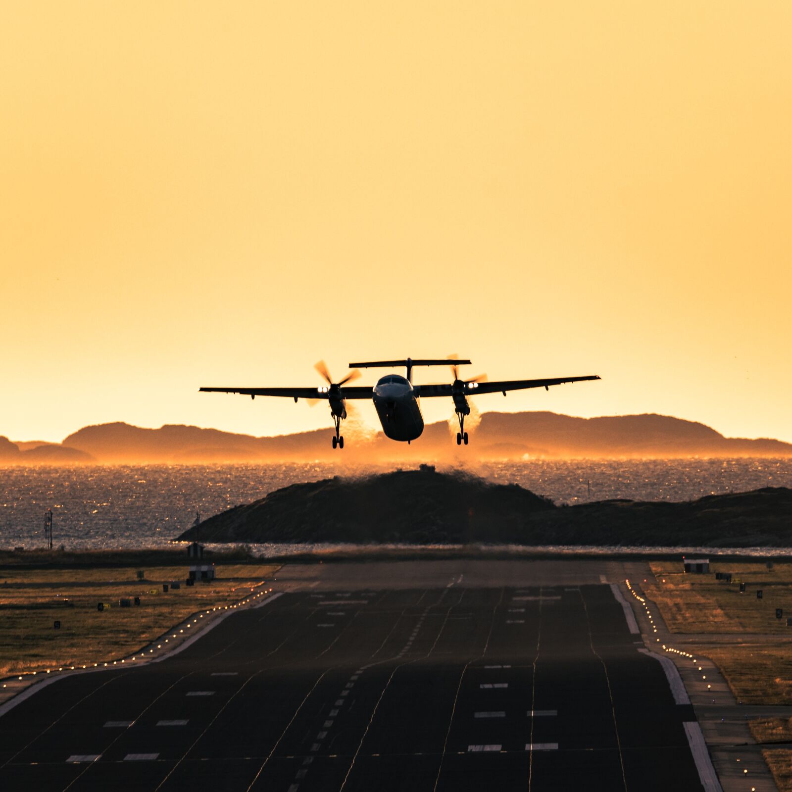Nikon D5300 sample photo. Widerøe, departure, bodø photography