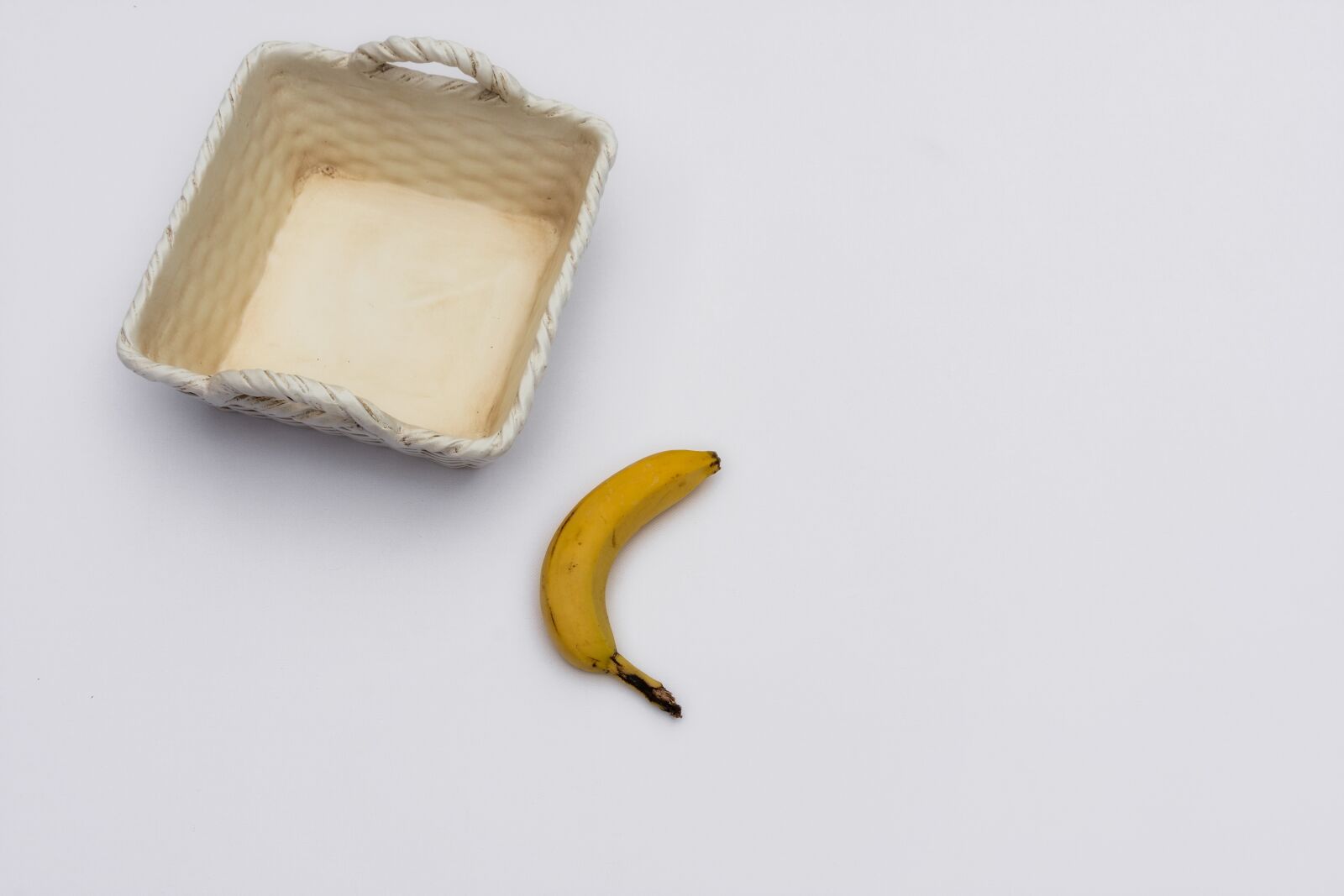 Nikon D7200 sample photo. Banana, fruit, vegan photography