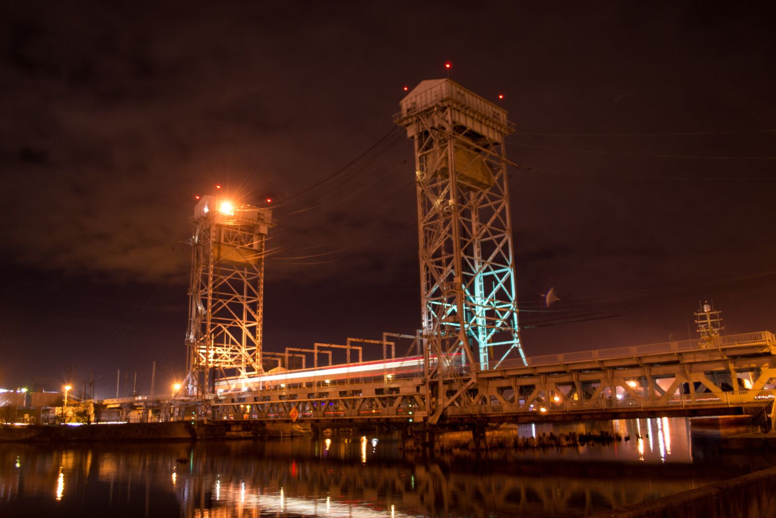 Nikon D3100 sample photo. Bridge, bunk bridge, drawbridge photography