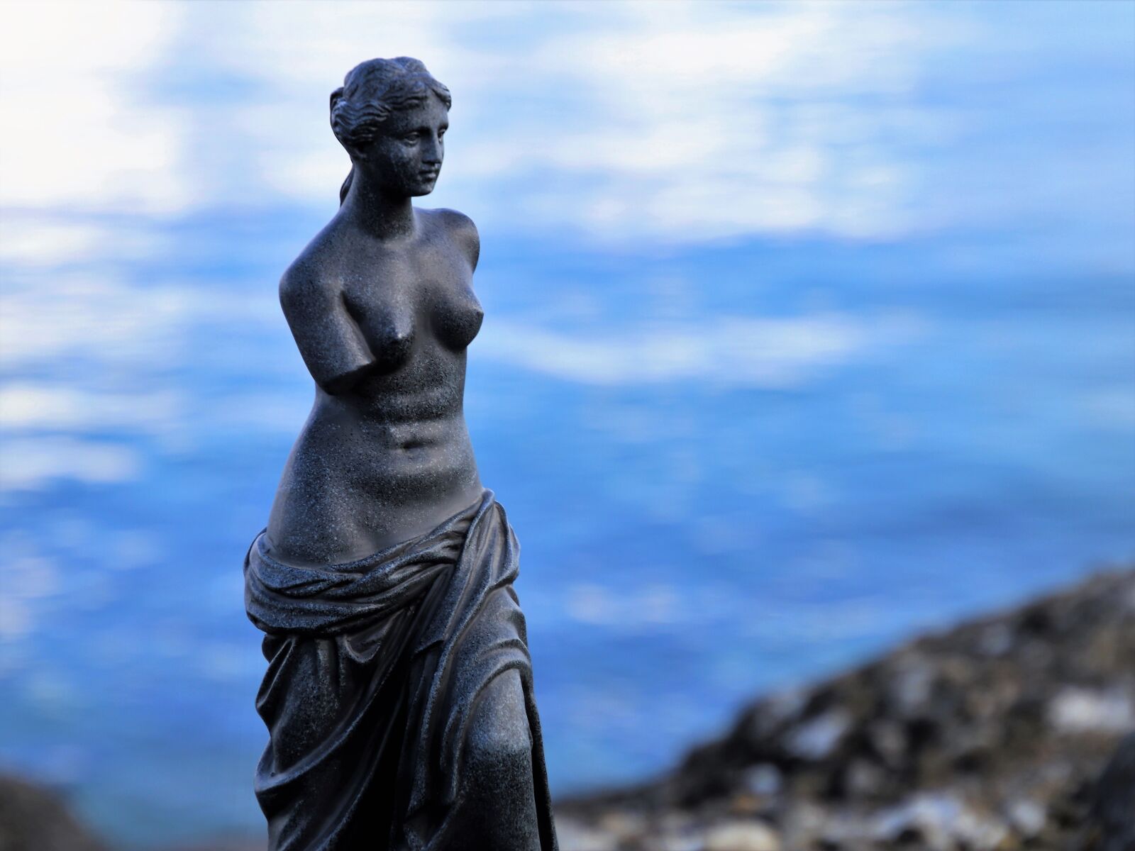 Canon EOS 80D sample photo. The statue, venus, sculpture photography