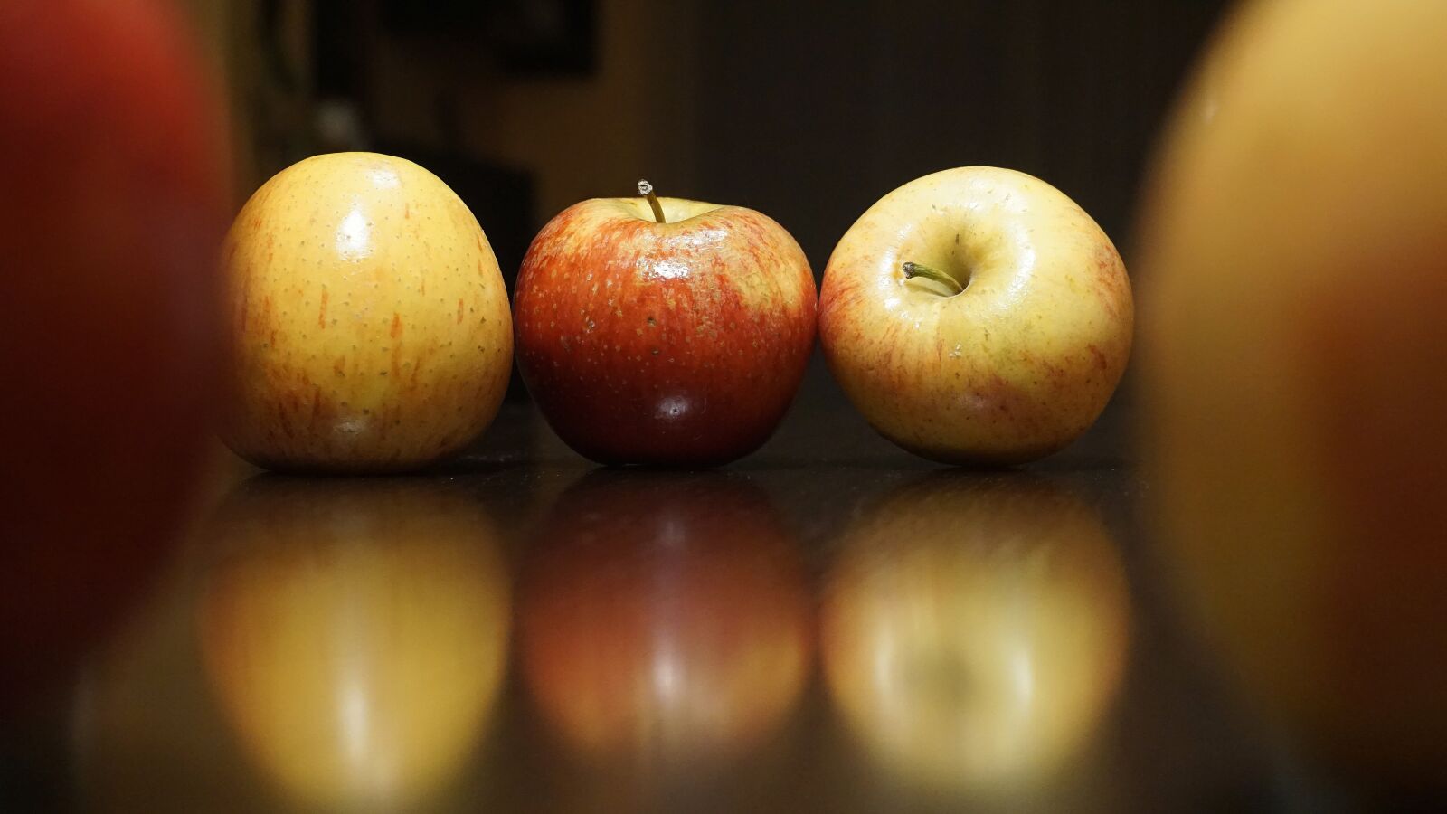 Sony a6000 sample photo. Apples, fruit, red apple photography