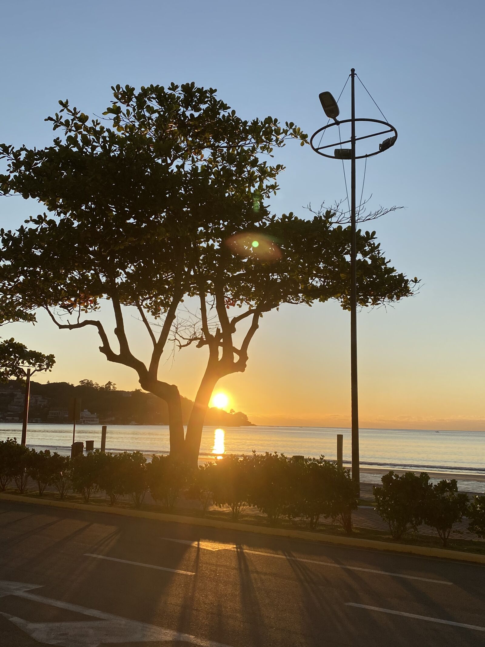 Apple iPhone 11 sample photo. Itapema, sunrise, sol photography