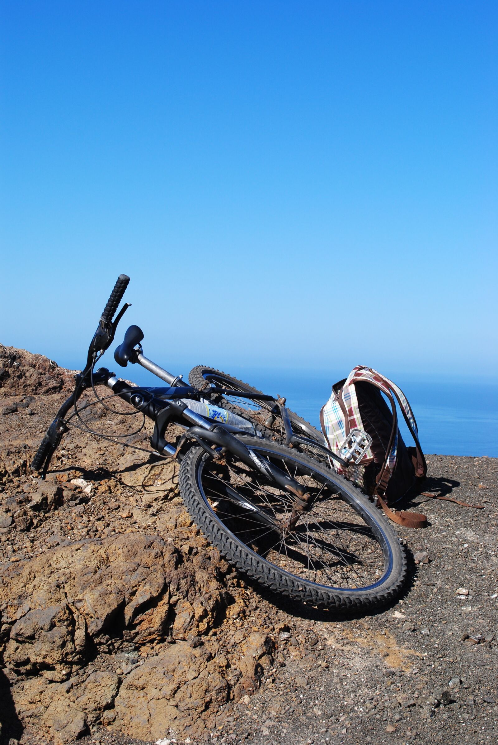 Nikon D3000 sample photo. Bike ride, mountains, sea photography