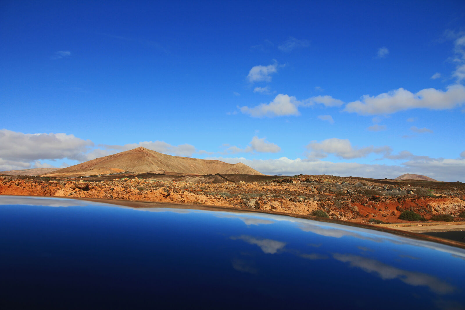 Canon EOS 550D (EOS Rebel T2i / EOS Kiss X4) sample photo. Landscape, clouds, blue, reflection photography