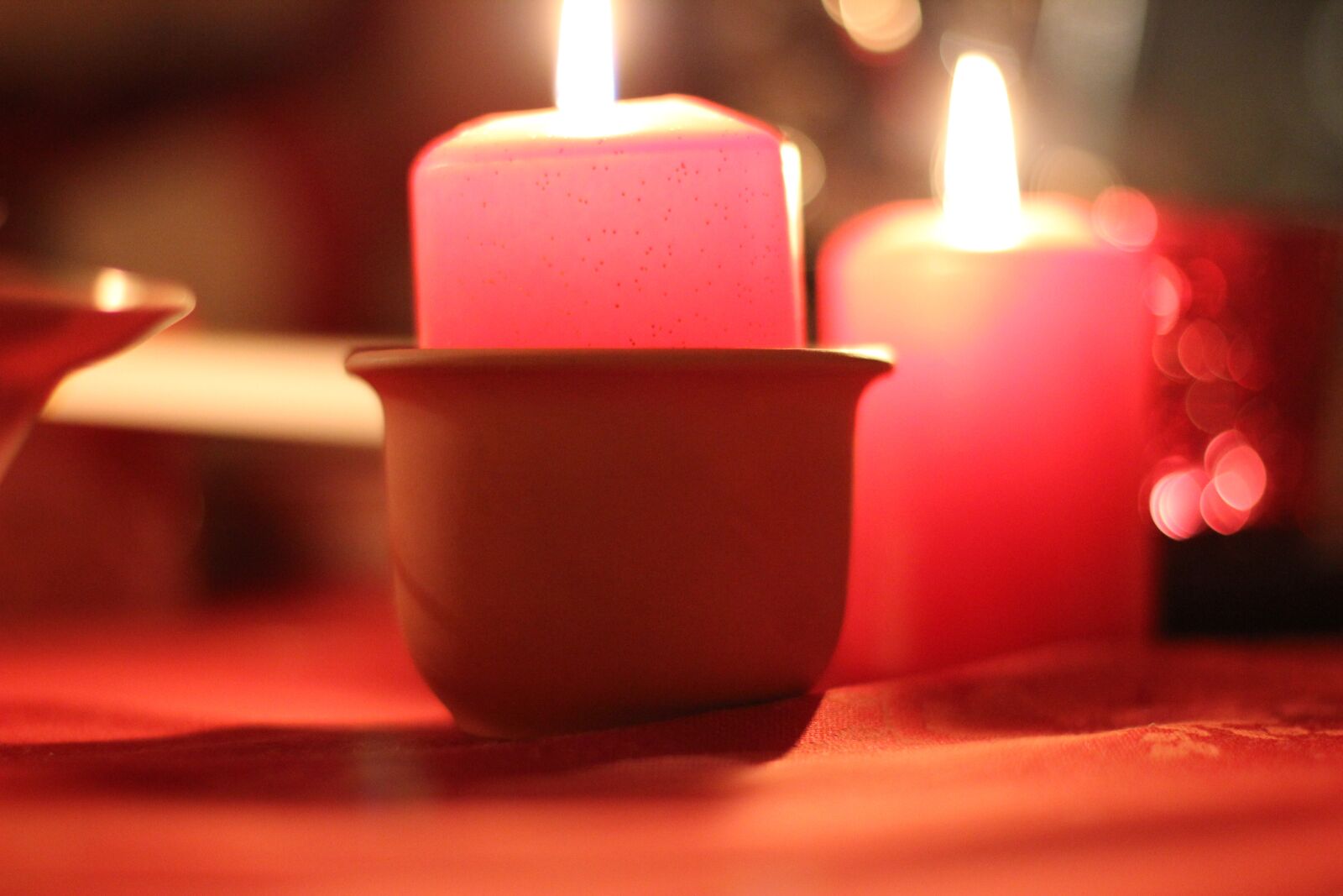 Canon EOS 550D (EOS Rebel T2i / EOS Kiss X4) sample photo. Christmas, candle, candles photography