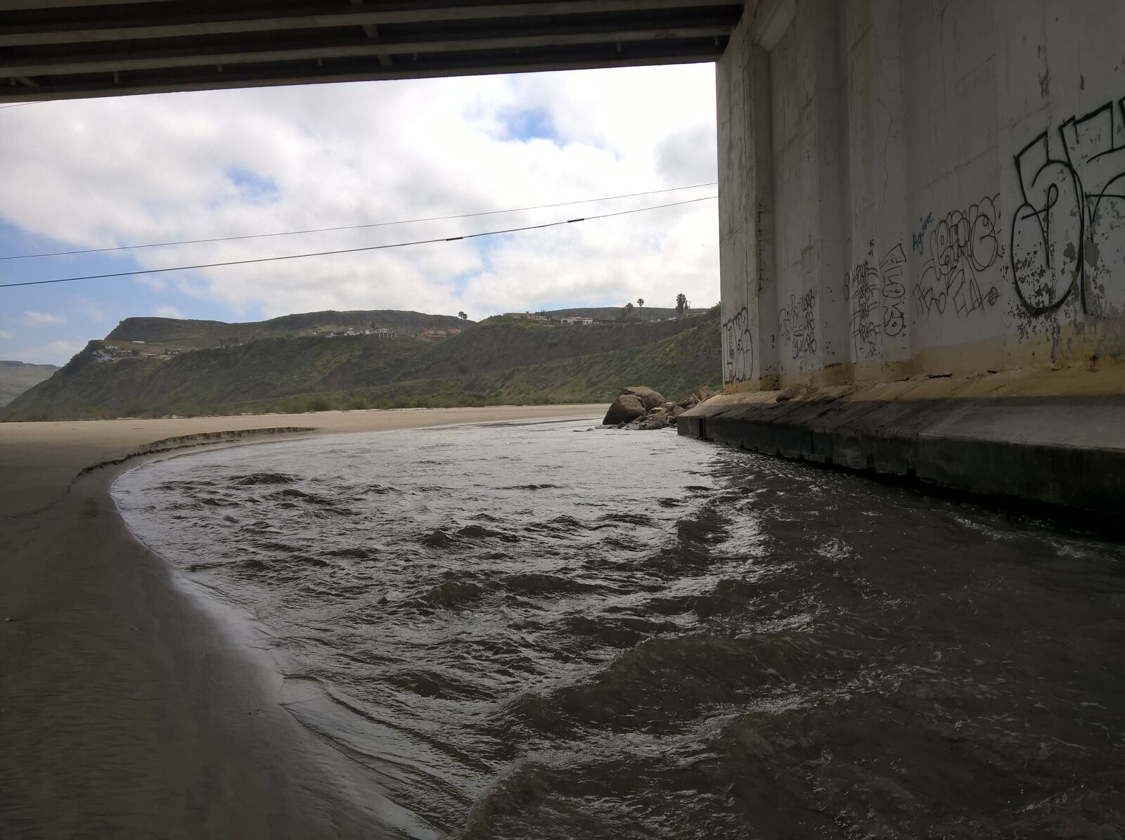 Microsoft Lumia 640 XL sample photo. Bridge, hill, stream photography