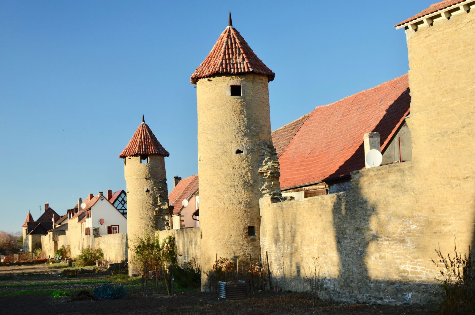 Nikon D5100 sample photo. City wall, defense towers photography