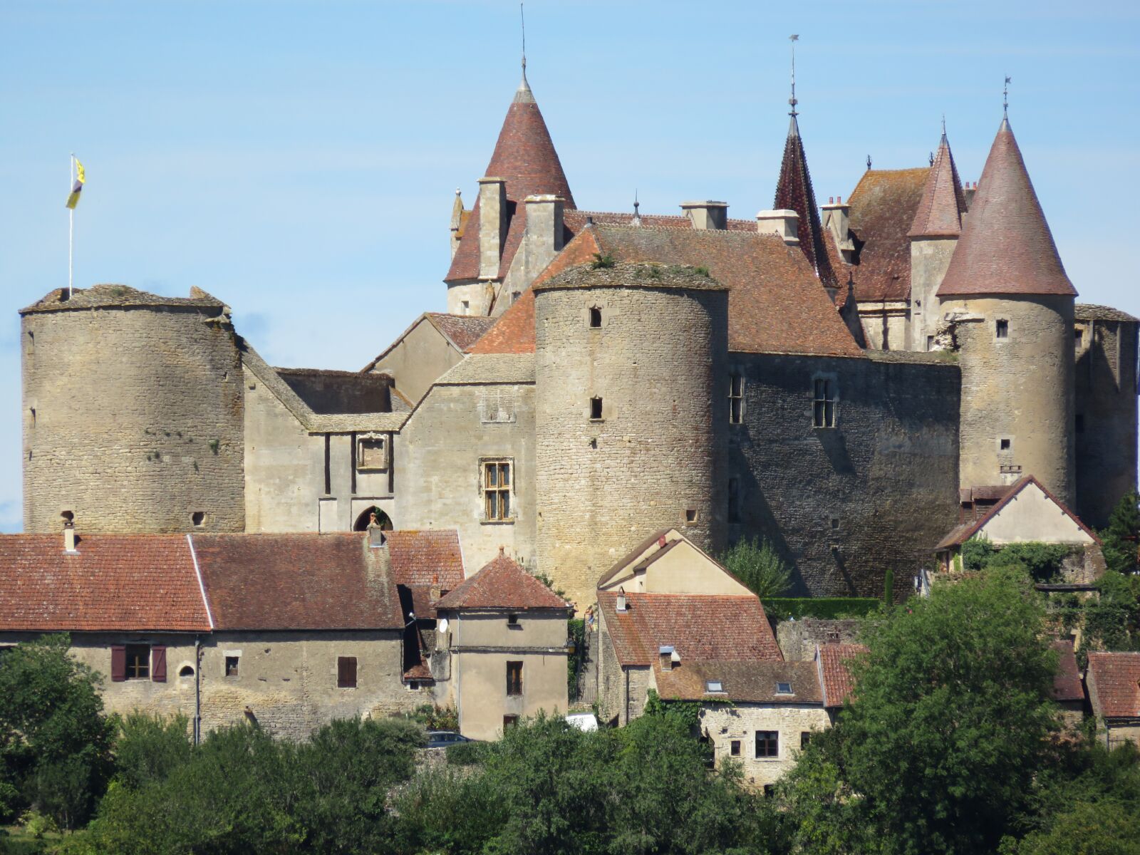 Canon PowerShot SX710 HS sample photo. Chateauneuf-en-auxois, castle, middle ages photography