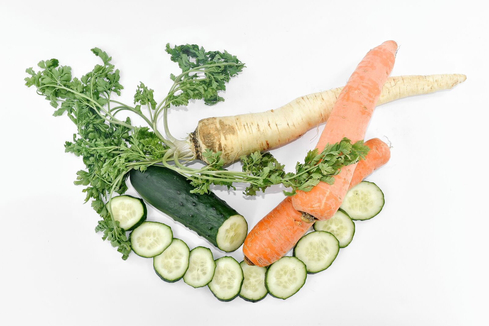 Nikon D5500 sample photo. Cucumber, parsley, salad, food photography