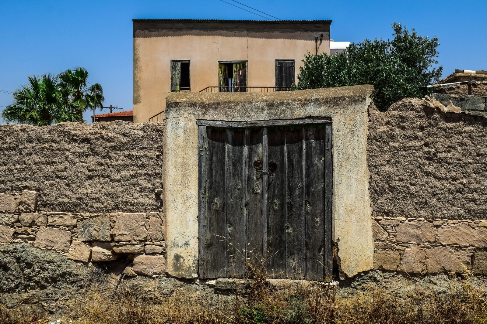 Nikon D3300 sample photo. Old house, abandoned, decay photography