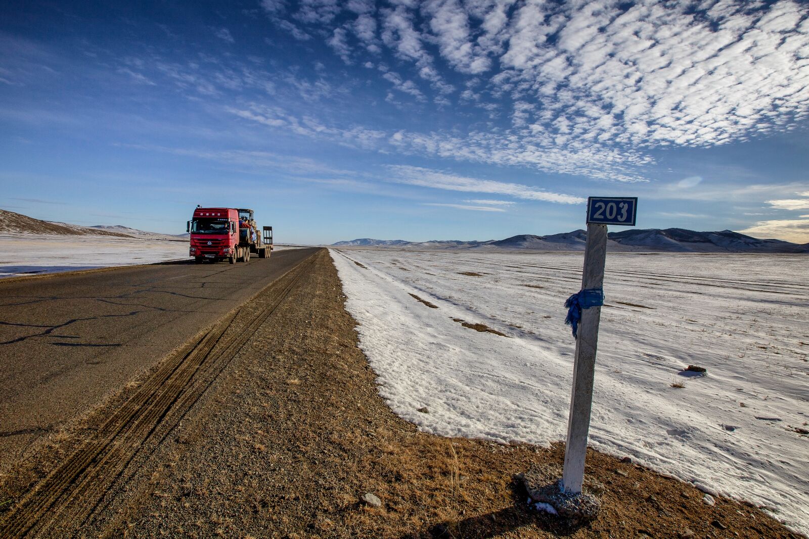 Canon EOS 5D Mark II sample photo. Road, the continent, transport photography