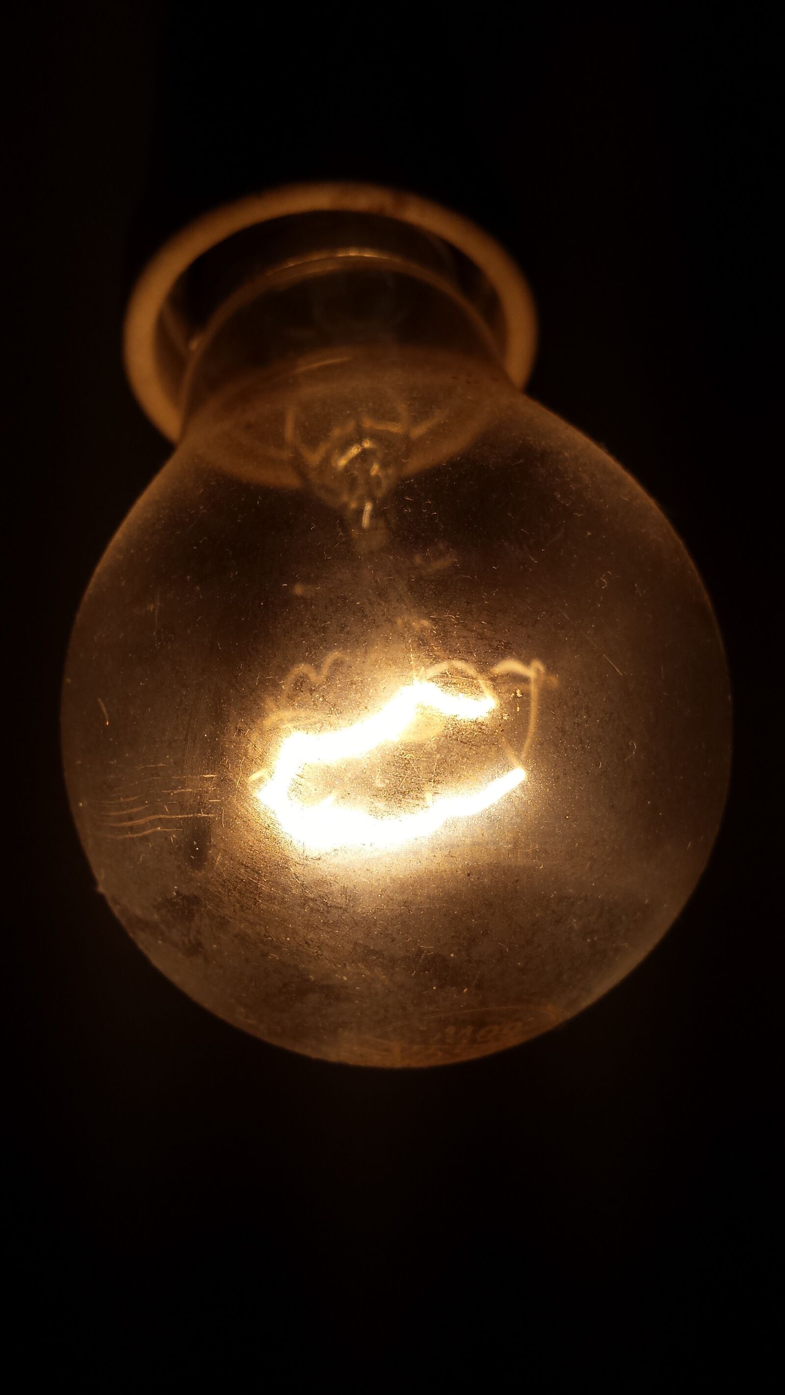Samsung Galaxy S4 sample photo. Clean, galaxy, light, lightbulb photography