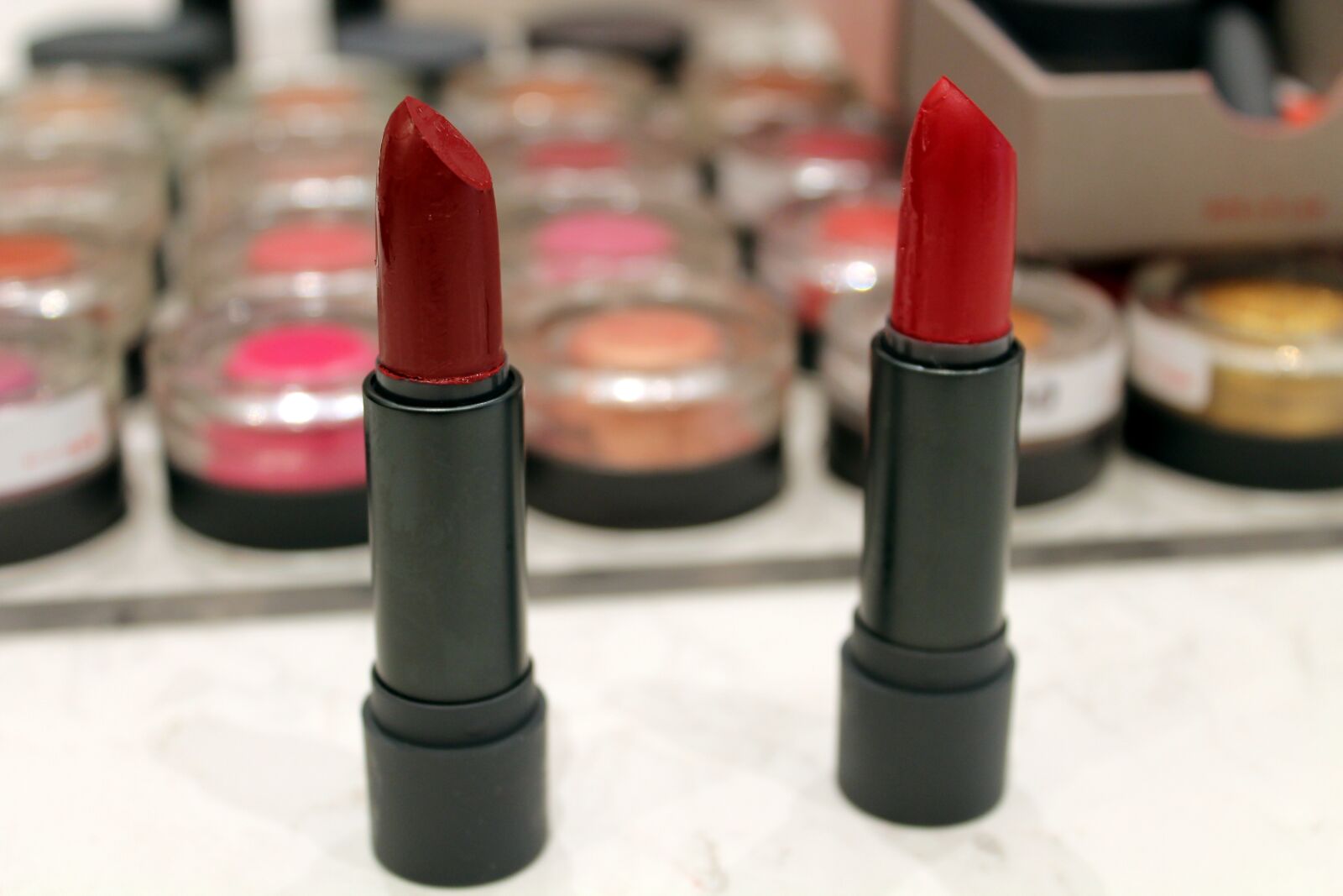 Canon EOS 1100D (EOS Rebel T3 / EOS Kiss X50) sample photo. Lipstick, red lipstick, makeup photography