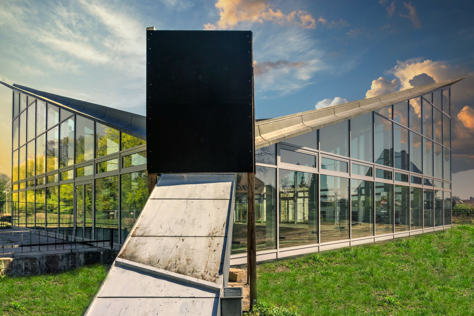 Sony a6000 sample photo. Hyper shell, building, templin photography