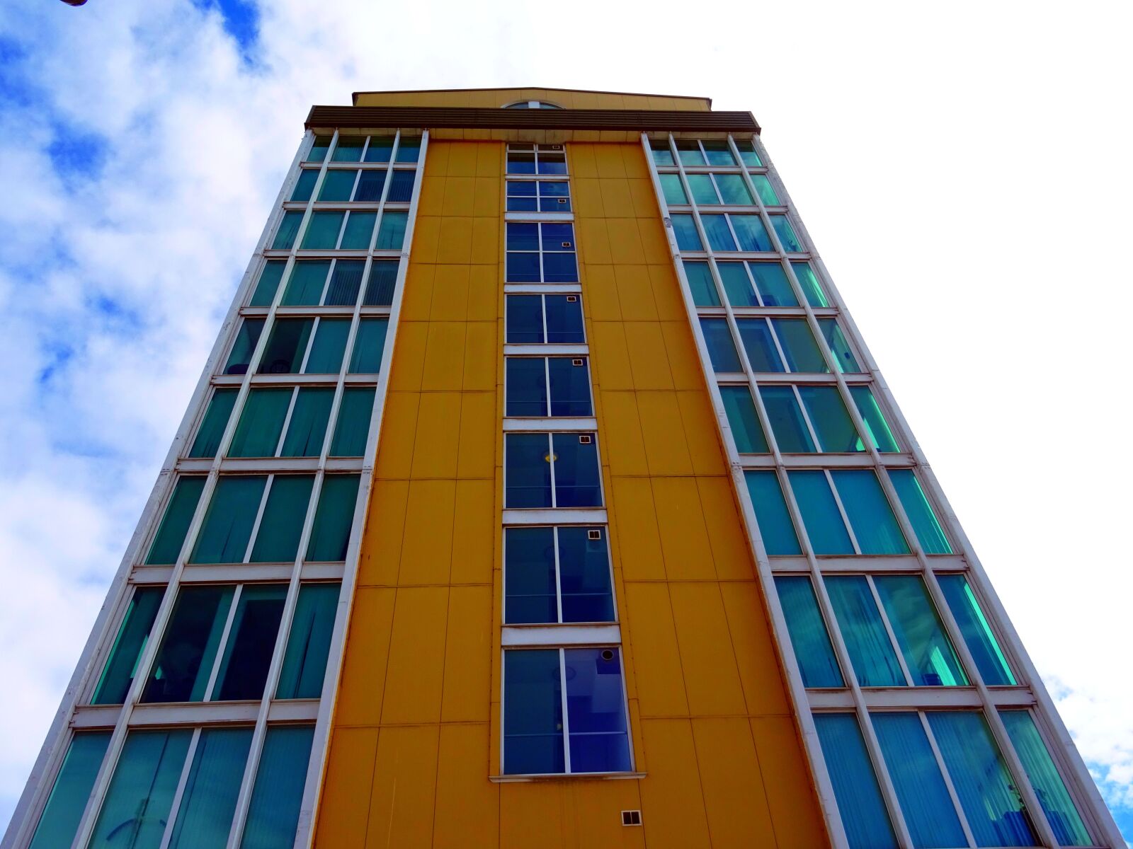 Sony DSC-HX60 sample photo. Architecture, building, building, exterior photography
