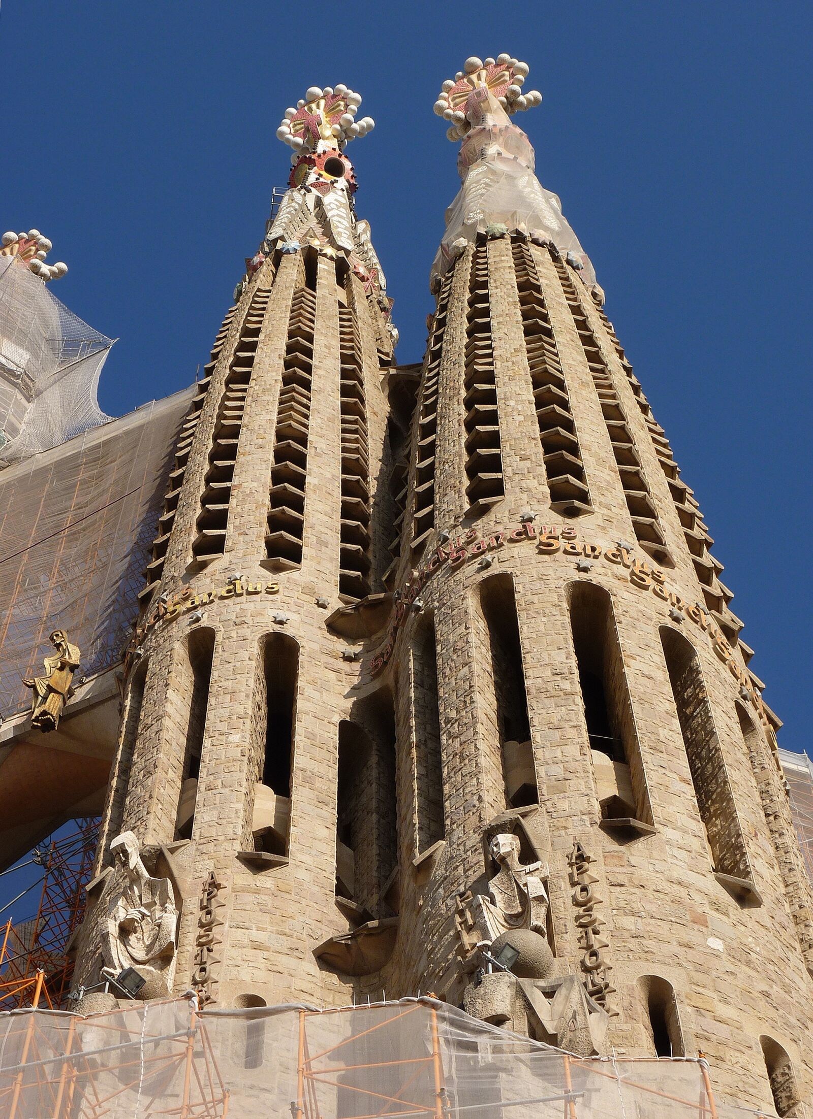 Panasonic Lumix DMC-FZ35 (Lumix DMC-FZ38) sample photo. Towers, holy family, barcelona photography