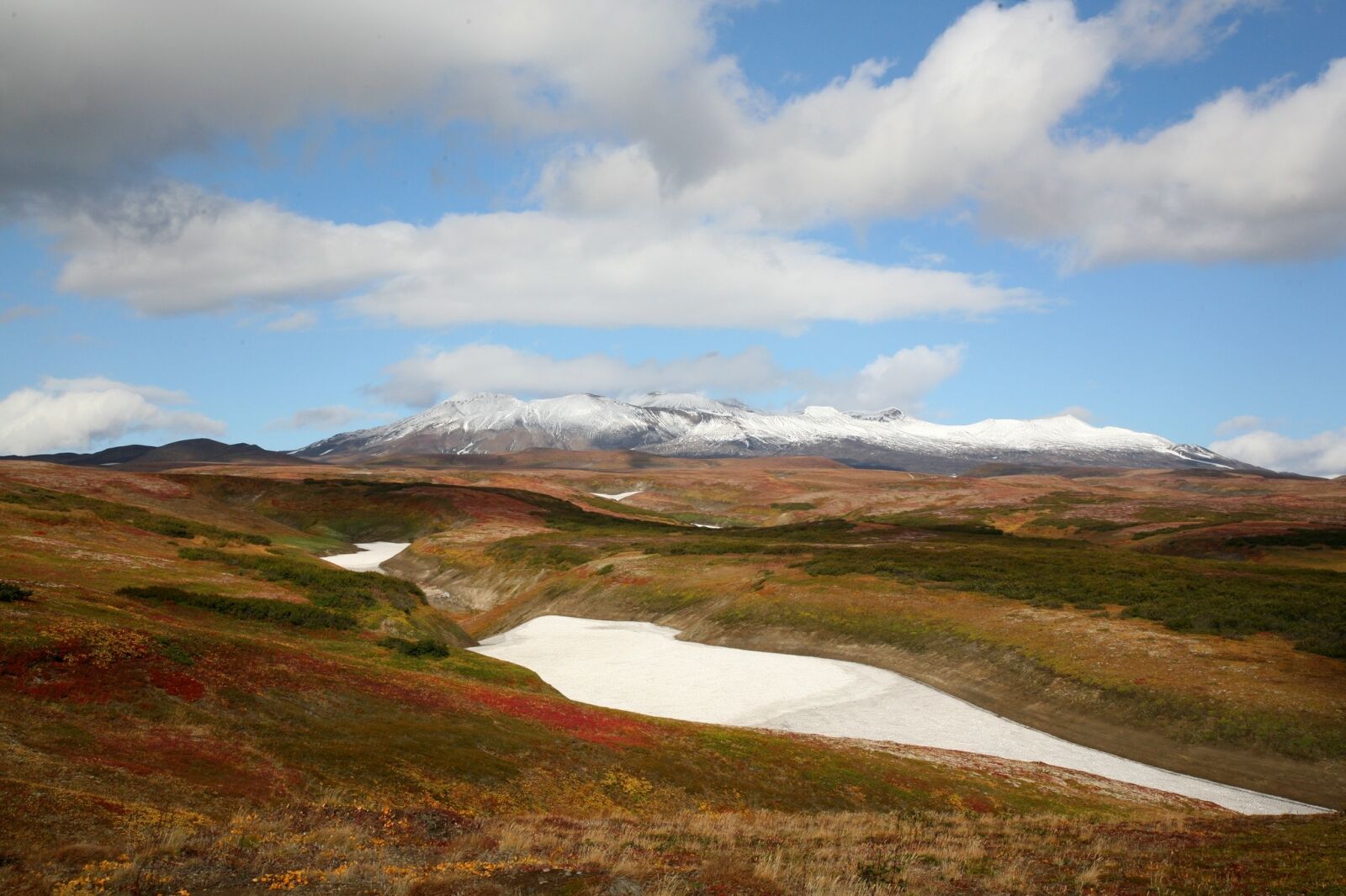 Canon EOS 5D sample photo. Mountain plateau, tundra, autumn photography