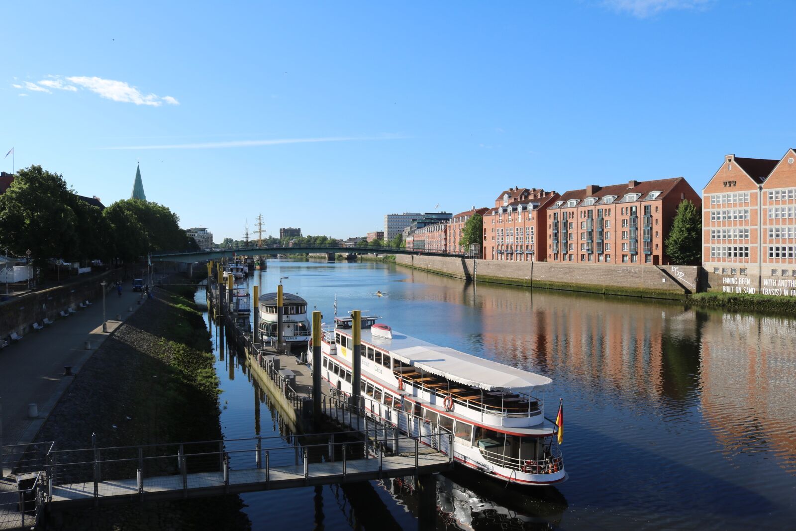 Canon EOS 750D (EOS Rebel T6i / EOS Kiss X8i) sample photo. Bremen, weser, kill photography