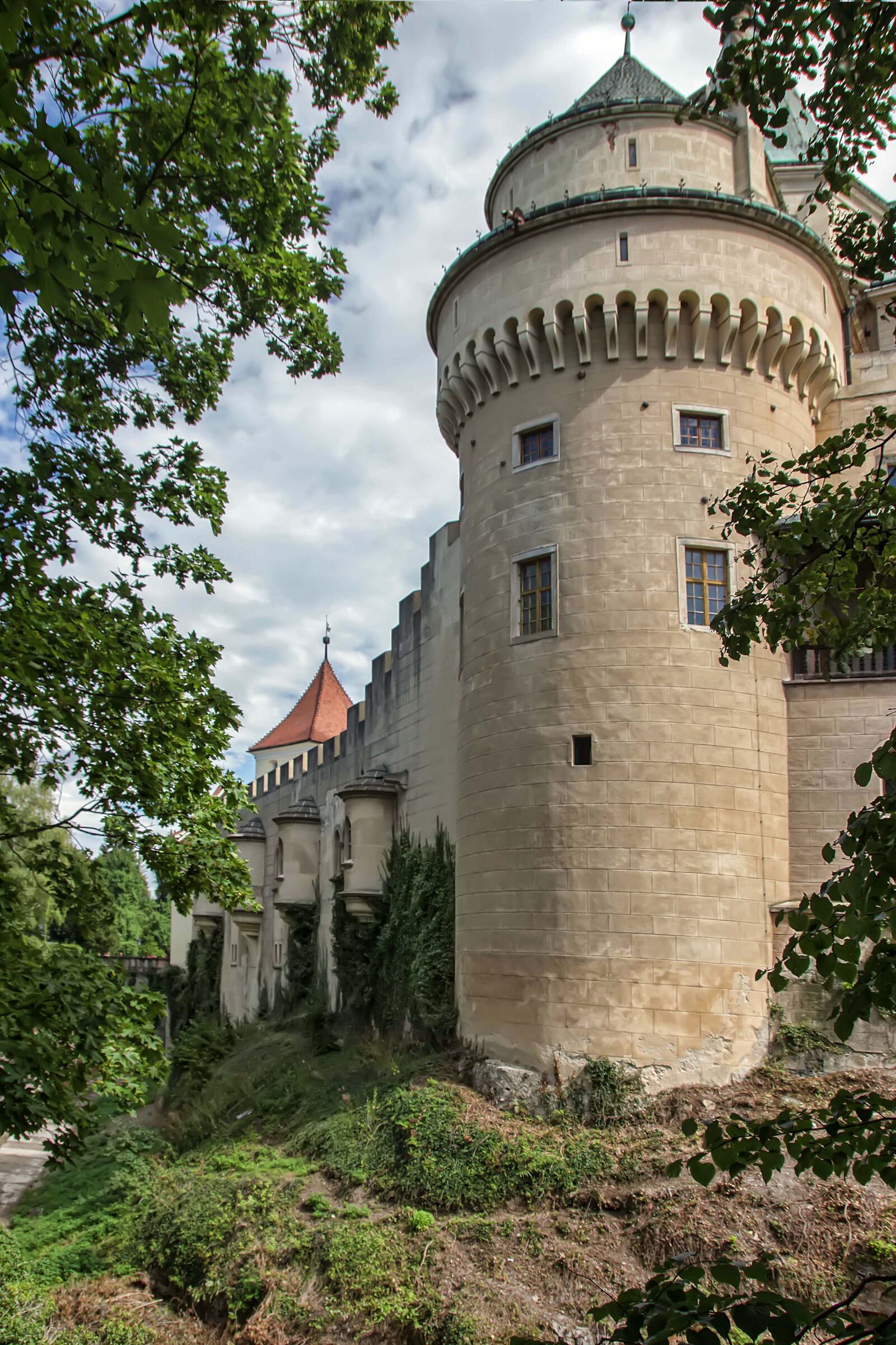 Canon EOS 600D (Rebel EOS T3i / EOS Kiss X5) sample photo. Bojnice, lock, slovakia photography