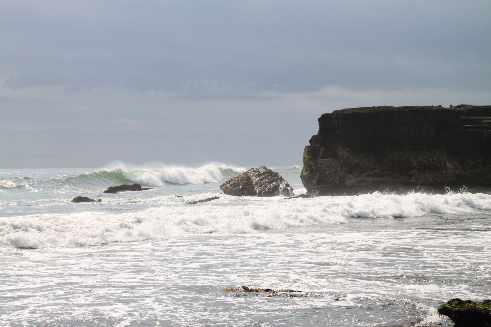Canon EOS 500D (EOS Rebel T1i / EOS Kiss X3) sample photo. Water, sea, wave photography
