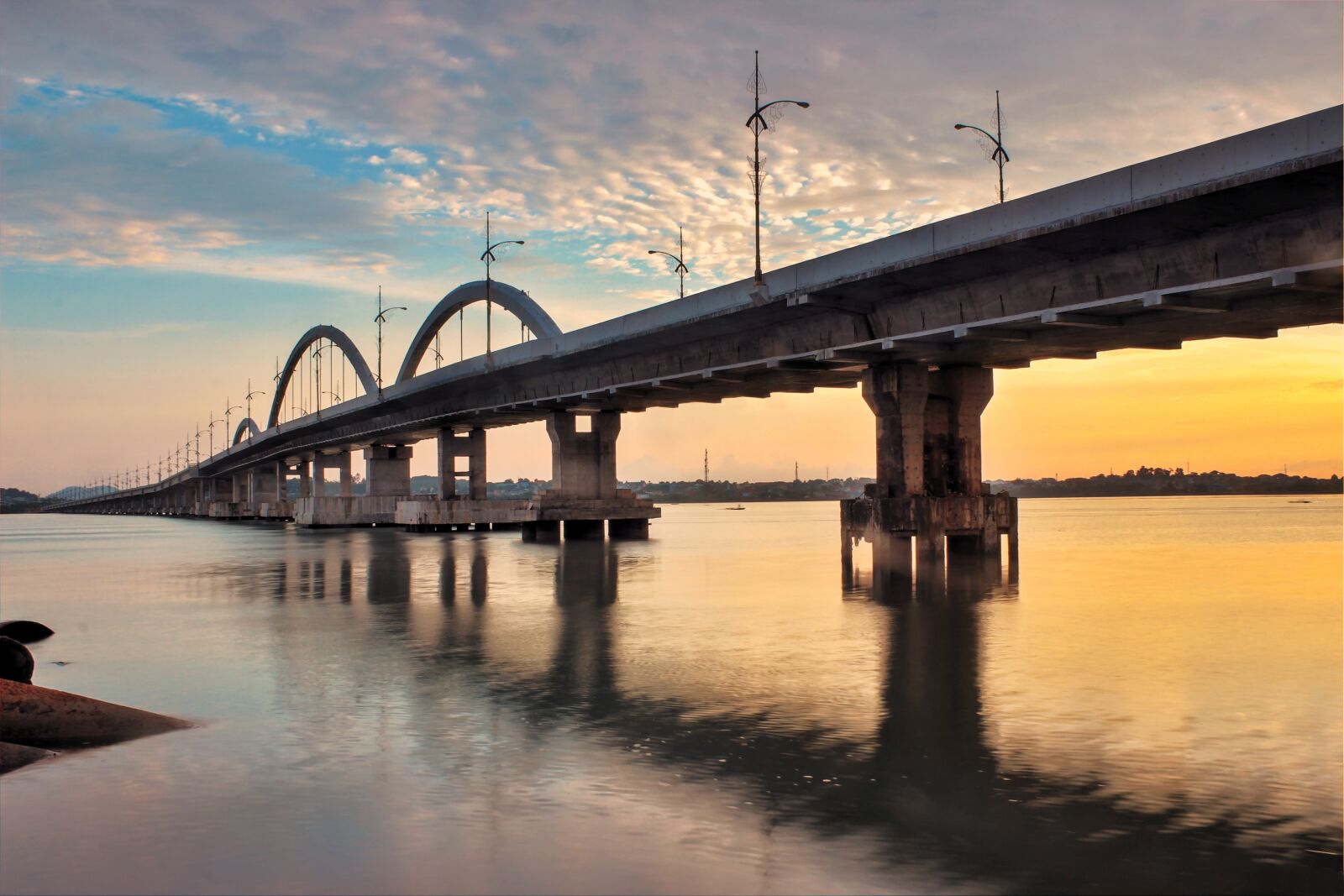 Canon EOS 600D (Rebel EOS T3i / EOS Kiss X5) sample photo. Landscape, bridge, travel photography