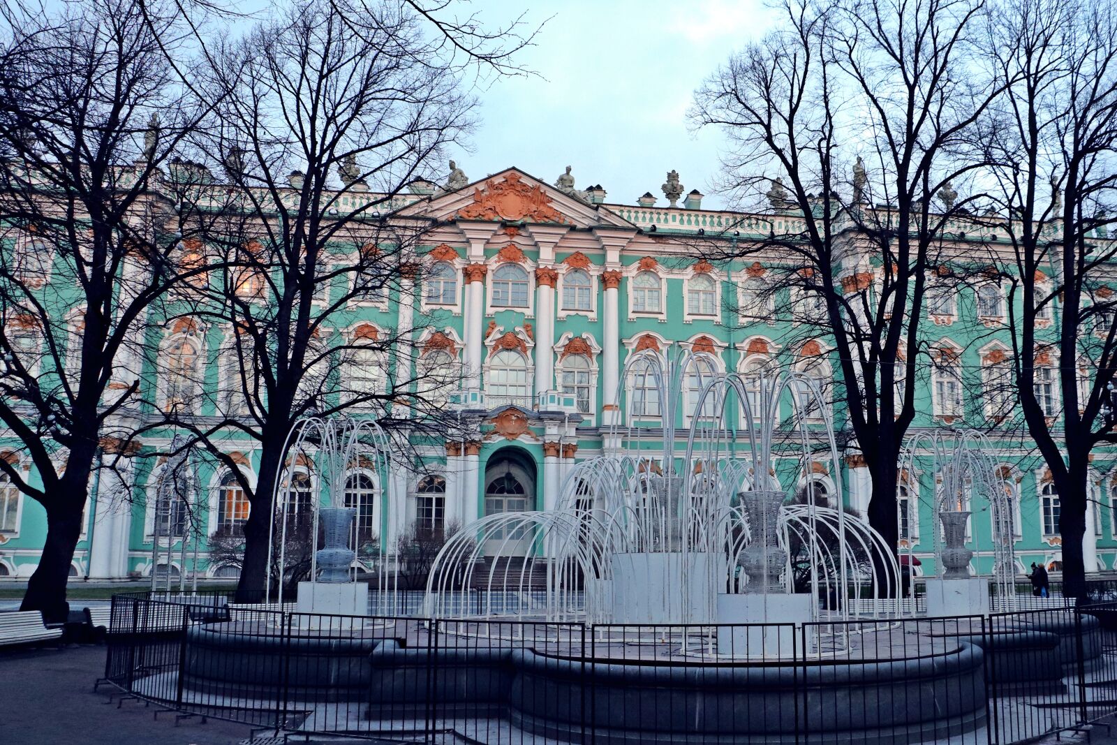 Canon EOS 200D (EOS Rebel SL2 / EOS Kiss X9) sample photo. Petersburg, russia, winter photography