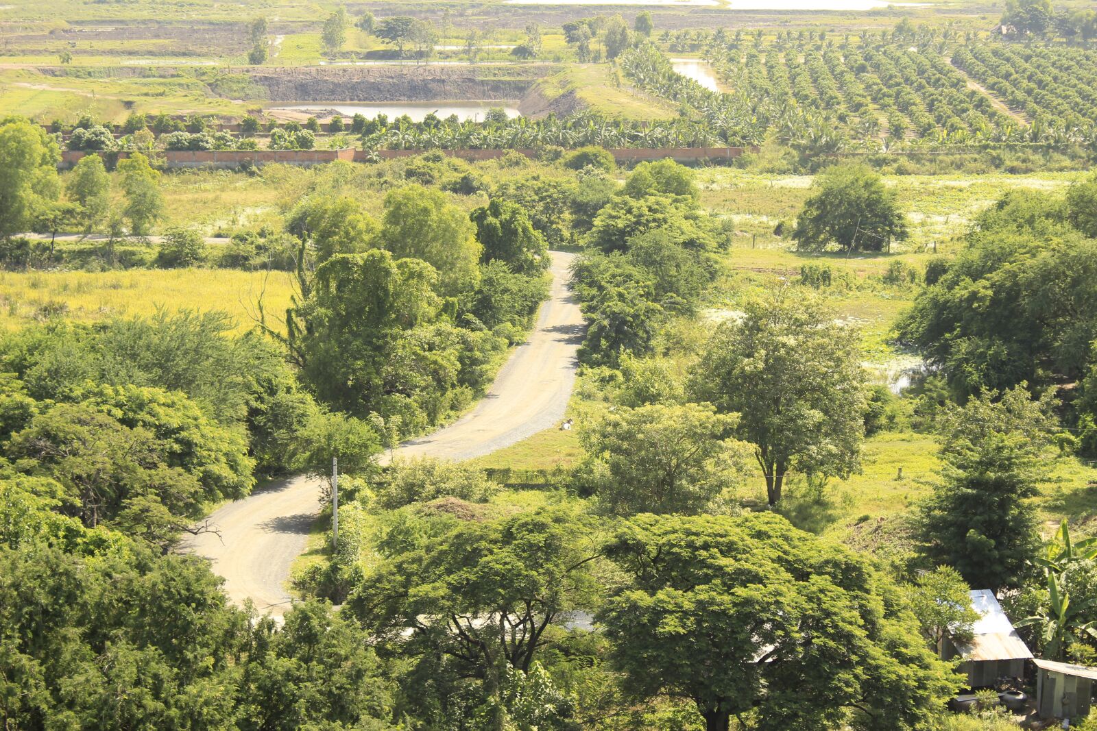 Canon EOS 600D (Rebel EOS T3i / EOS Kiss X5) sample photo. Mountain, temple, khmer photography