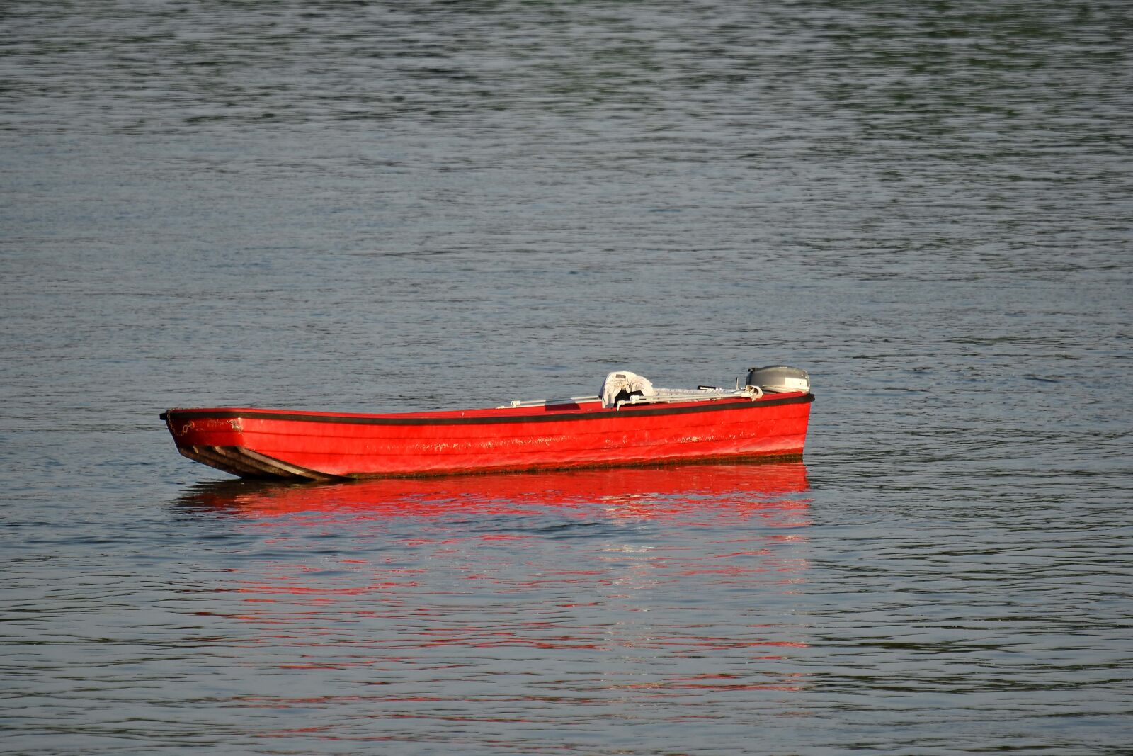 Nikon D5500 sample photo. Red, boat, motorboat, floating photography