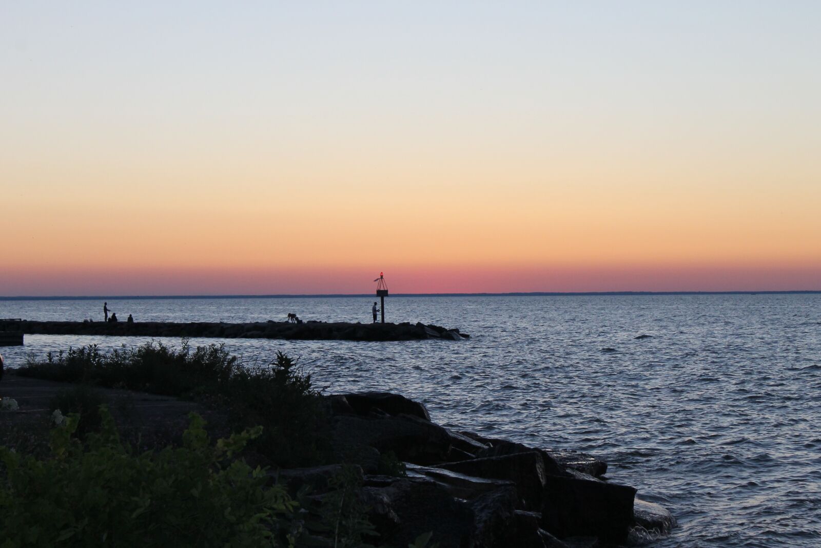 Canon EOS 1100D (EOS Rebel T3 / EOS Kiss X50) sample photo. Evening, sunset, green bay photography