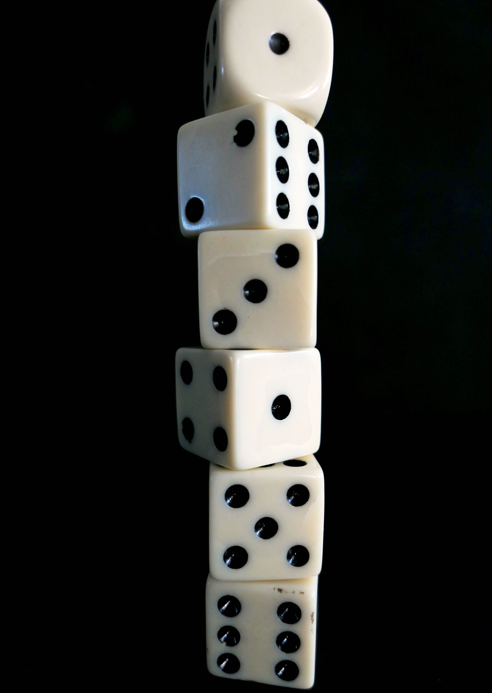 Panasonic Lumix DMC-LX10 (Lumix DMC-LX15) sample photo. Cube, craps, luck photography