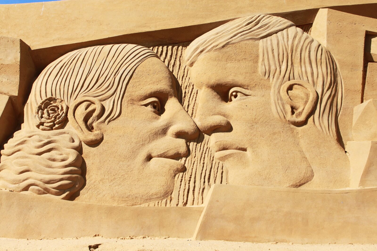 Canon EOS 500D (EOS Rebel T1i / EOS Kiss X3) sample photo. Sand, sculpture, beach photography