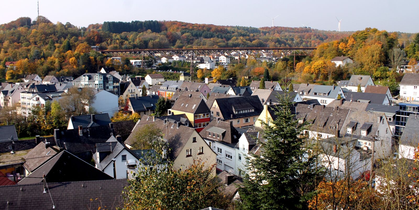 Canon EOS 1100D (EOS Rebel T3 / EOS Kiss X50) sample photo. Westerburg, westerwald, autumn photography