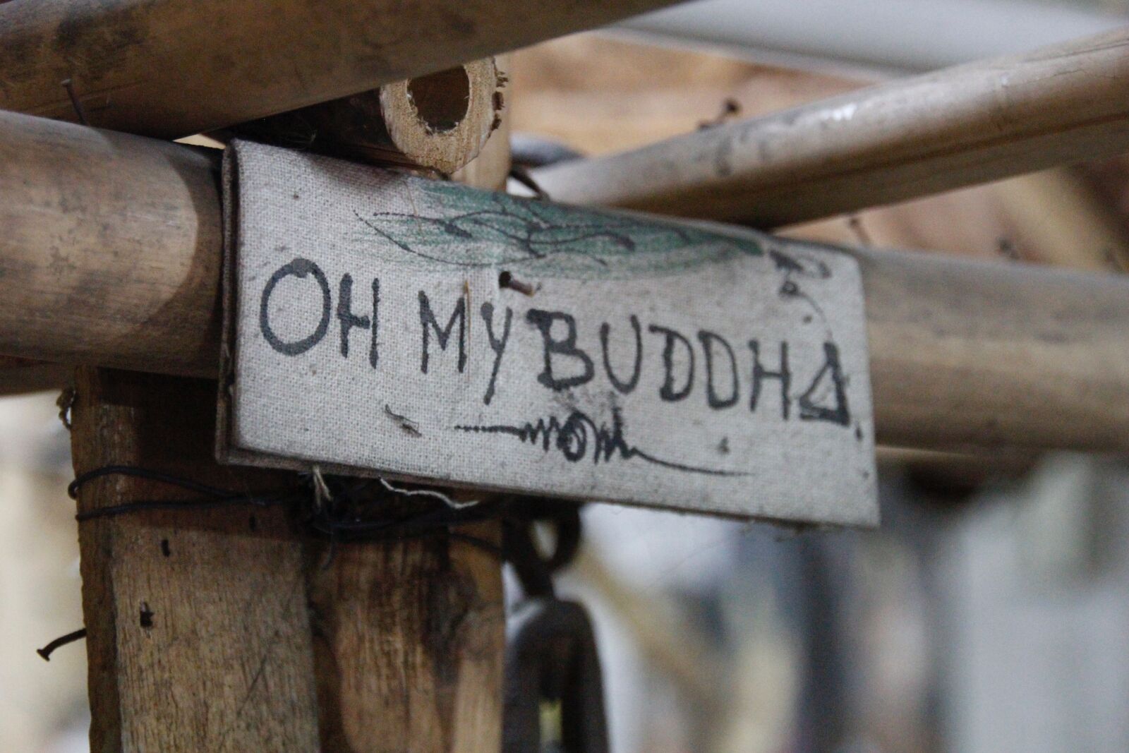 Canon EOS 60D sample photo. Buddha, wooden sign, oh photography