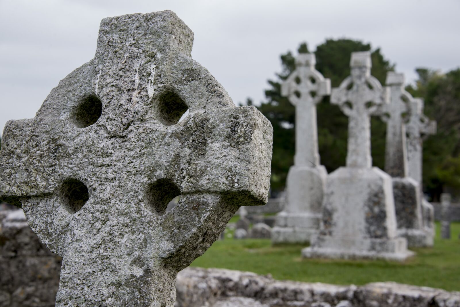 Nikon D800 sample photo. Clonmacnoise, monastery, religion photography