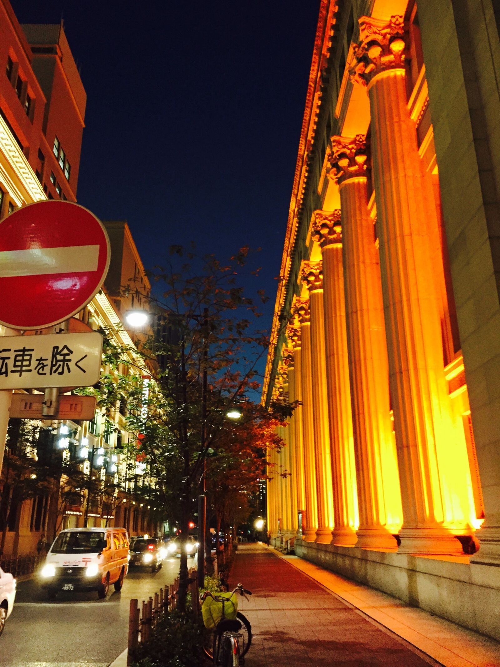 Apple iPhone 6 sample photo. Night view, in nihonbashi photography