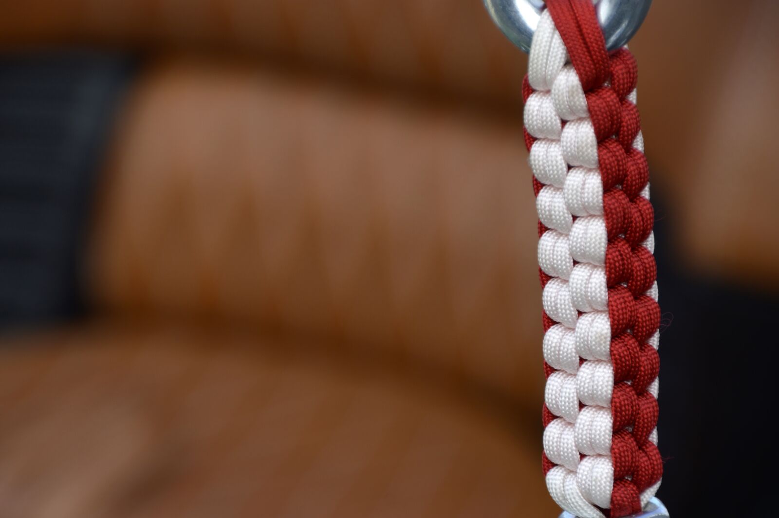 Nikon D3200 sample photo. No person, scoubidou, leather photography