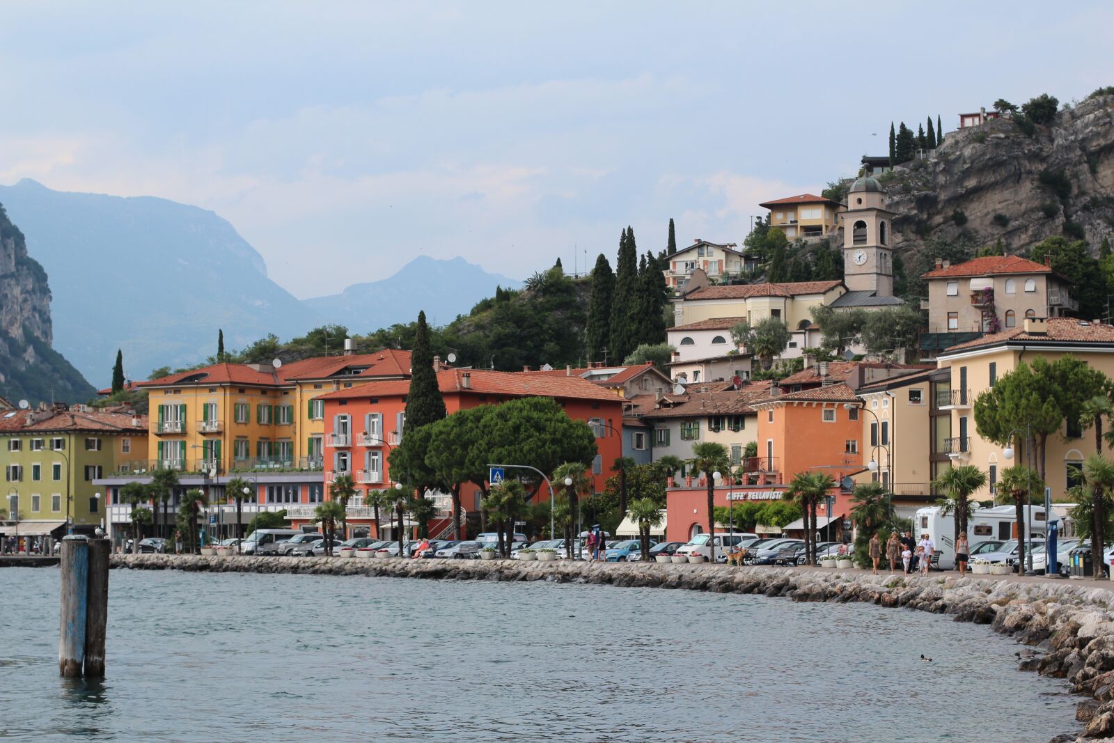 Canon EOS 600D (Rebel EOS T3i / EOS Kiss X5) + Canon EF 50mm F1.4 USM sample photo. Italy, garda, torbole photography