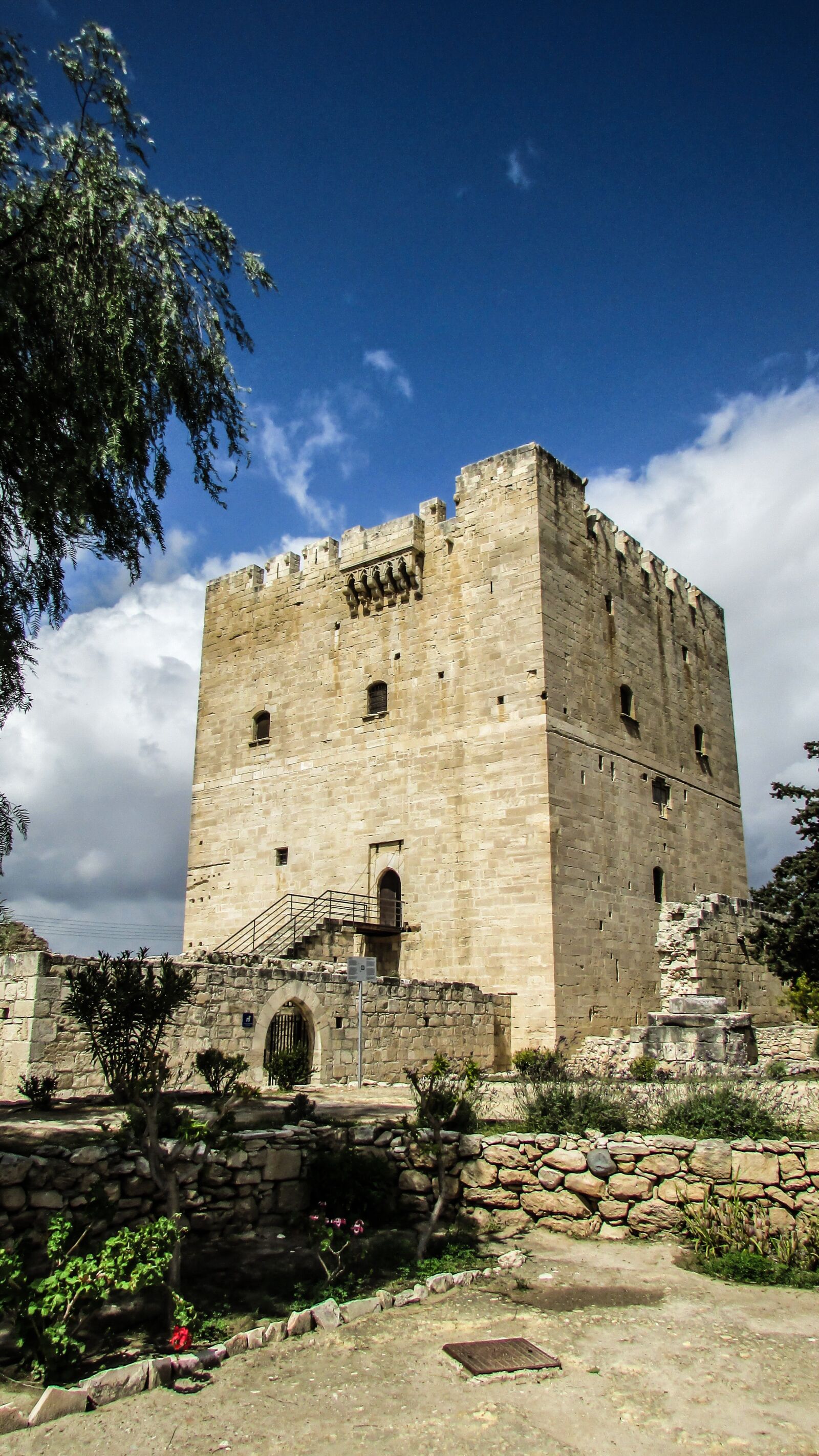 Canon PowerShot SX400 IS sample photo. Cyprus, kolossi, castle photography