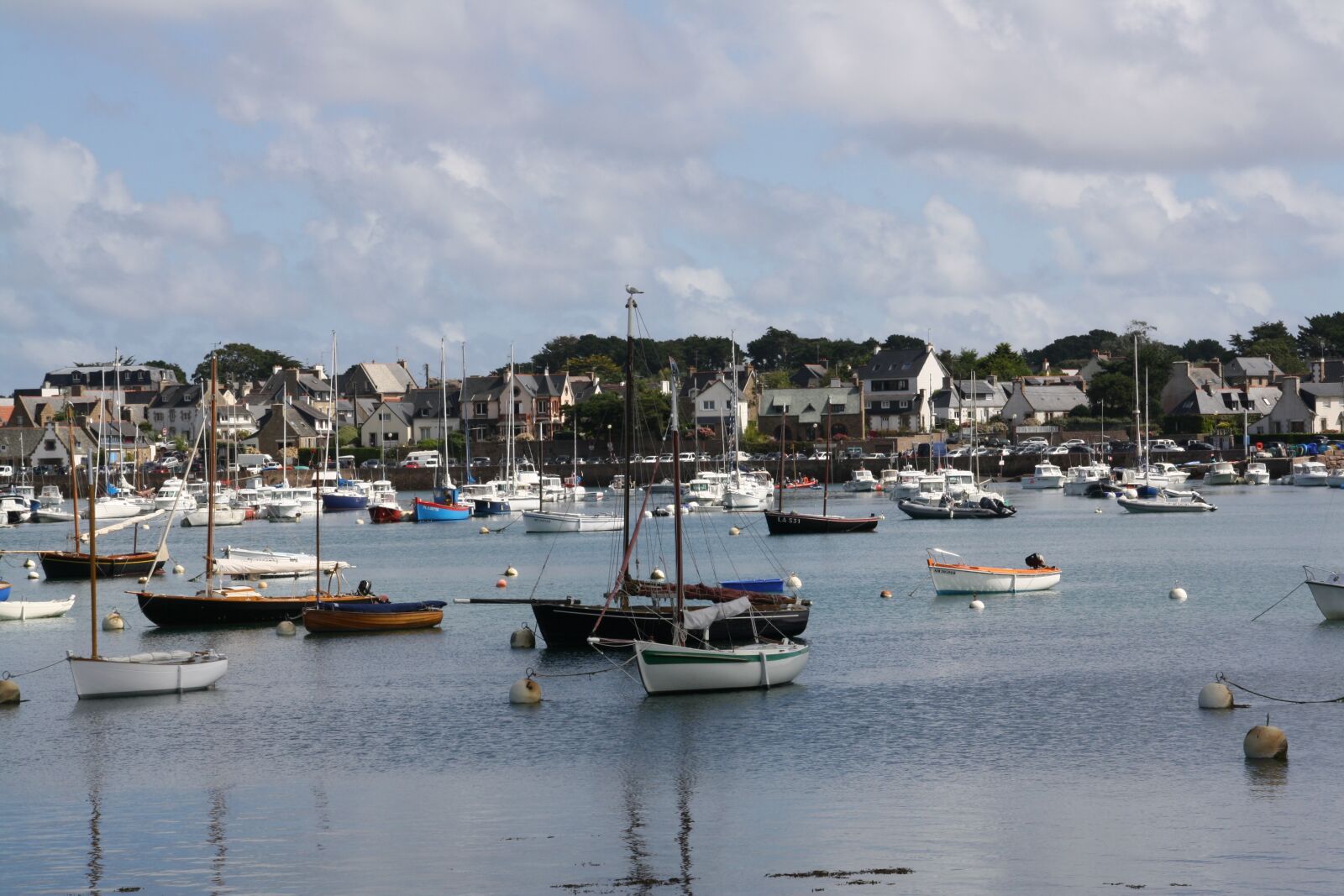 Canon EOS 1000D (EOS Digital Rebel XS / EOS Kiss F) sample photo. Brittany, pink granite coast photography