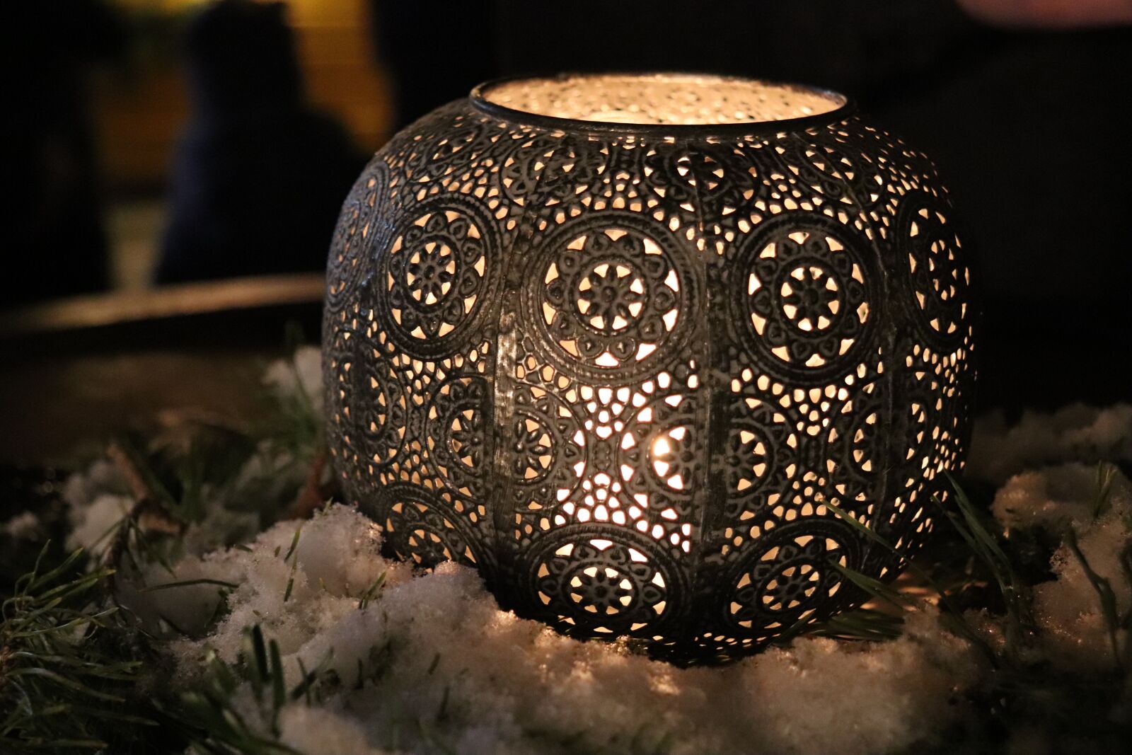 Canon EOS 77D (EOS 9000D / EOS 770D) sample photo. Candle, light, lighting photography