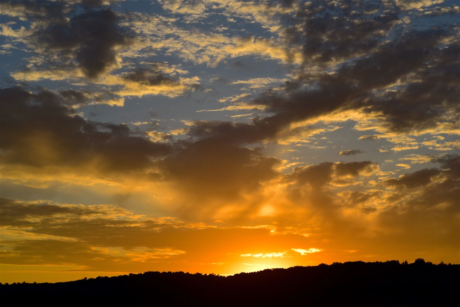 Nikon D3300 sample photo. Lake, sunset, clouds photography