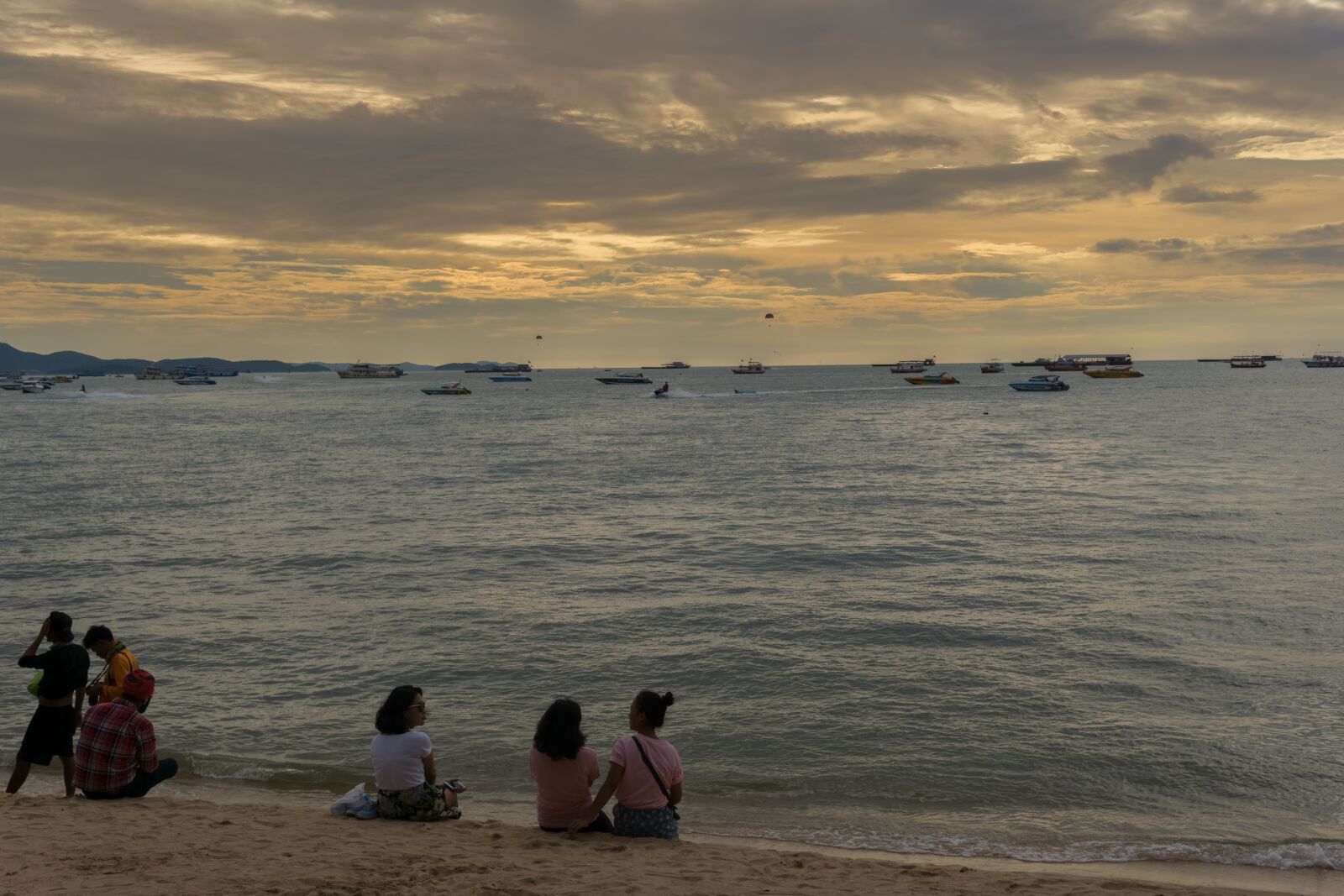 30mm F1.4 DC DN | Contemporary 016 sample photo. Pattaya, thailand, asia photography