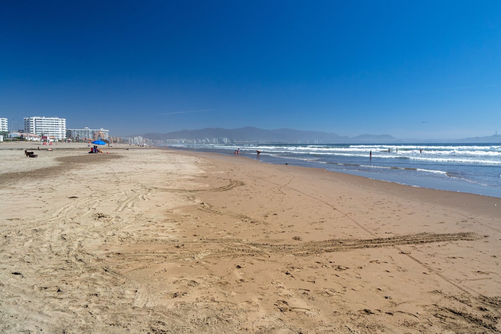Nikon D3100 sample photo. Beach, sky, summer photography