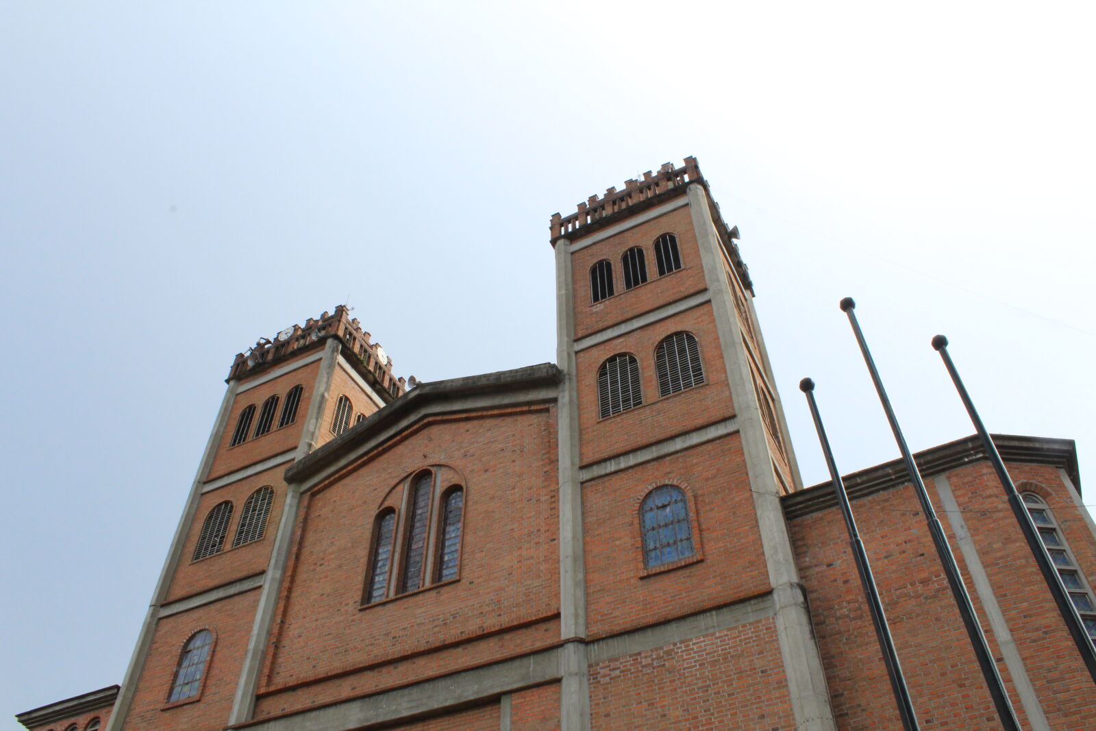 Canon EOS 1300D (EOS Rebel T6 / EOS Kiss X80) sample photo. Church photography