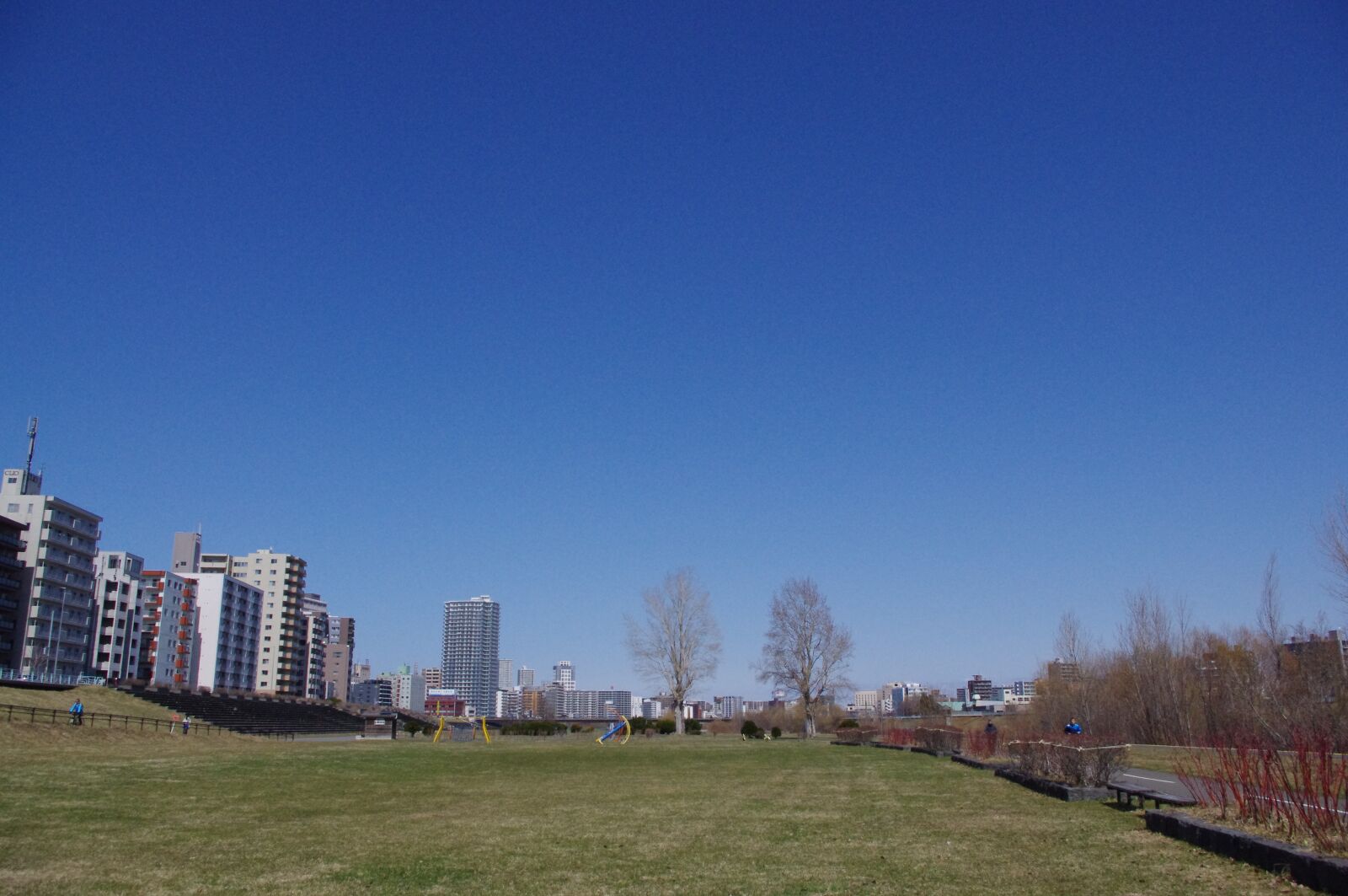 Pentax K-r sample photo. Blue, sky, park photography