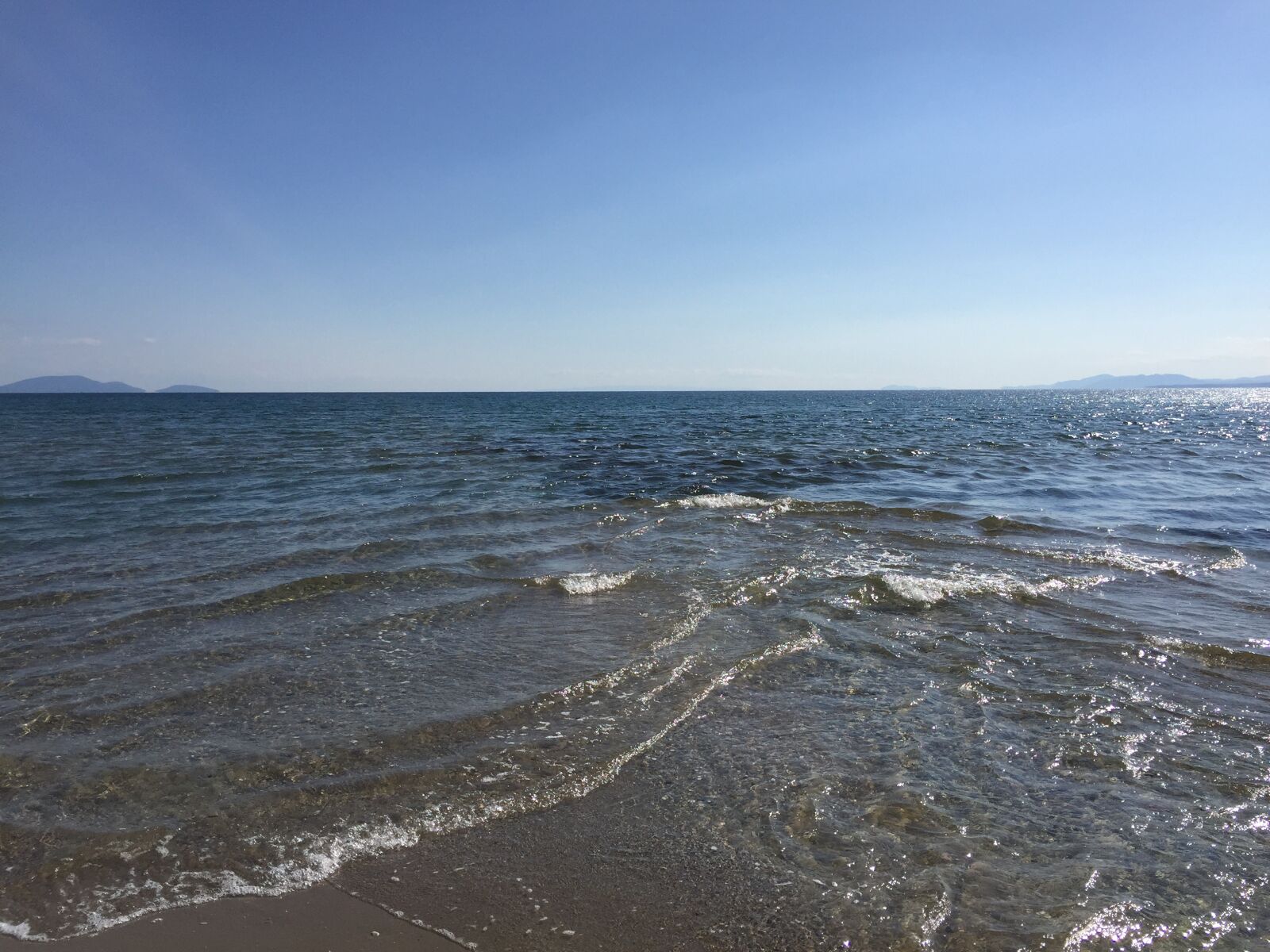 iPhone 6 back camera 4.15mm f/2.2 sample photo. Seascape, sea, beach photography
