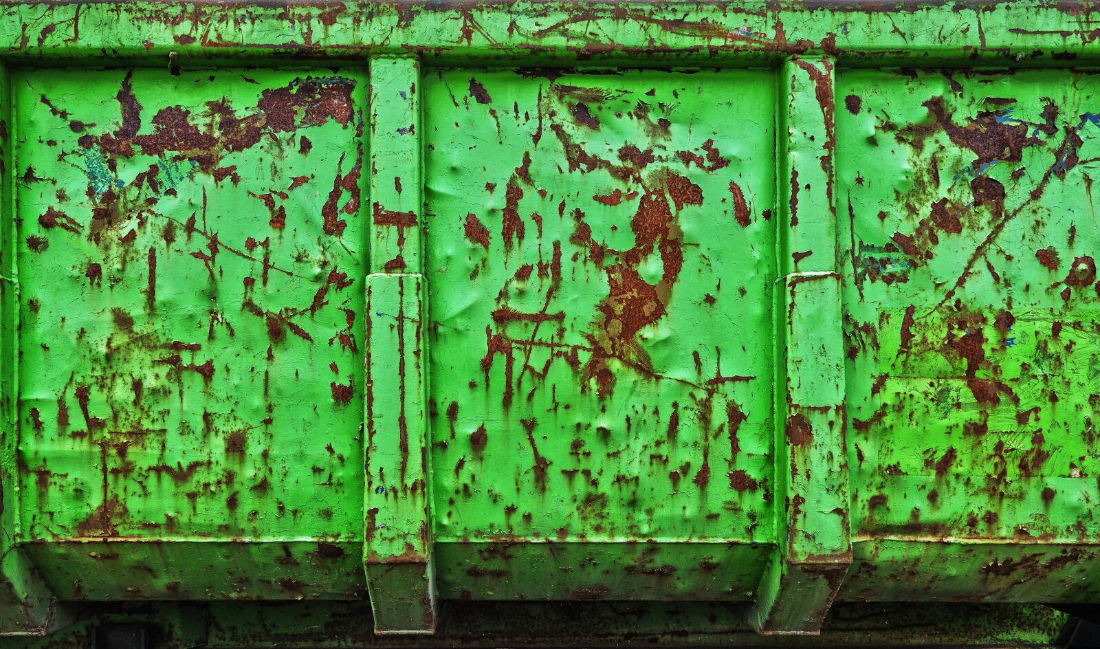 Panasonic Lumix DMC-FZ1000 sample photo. Mulden, old, rusty photography