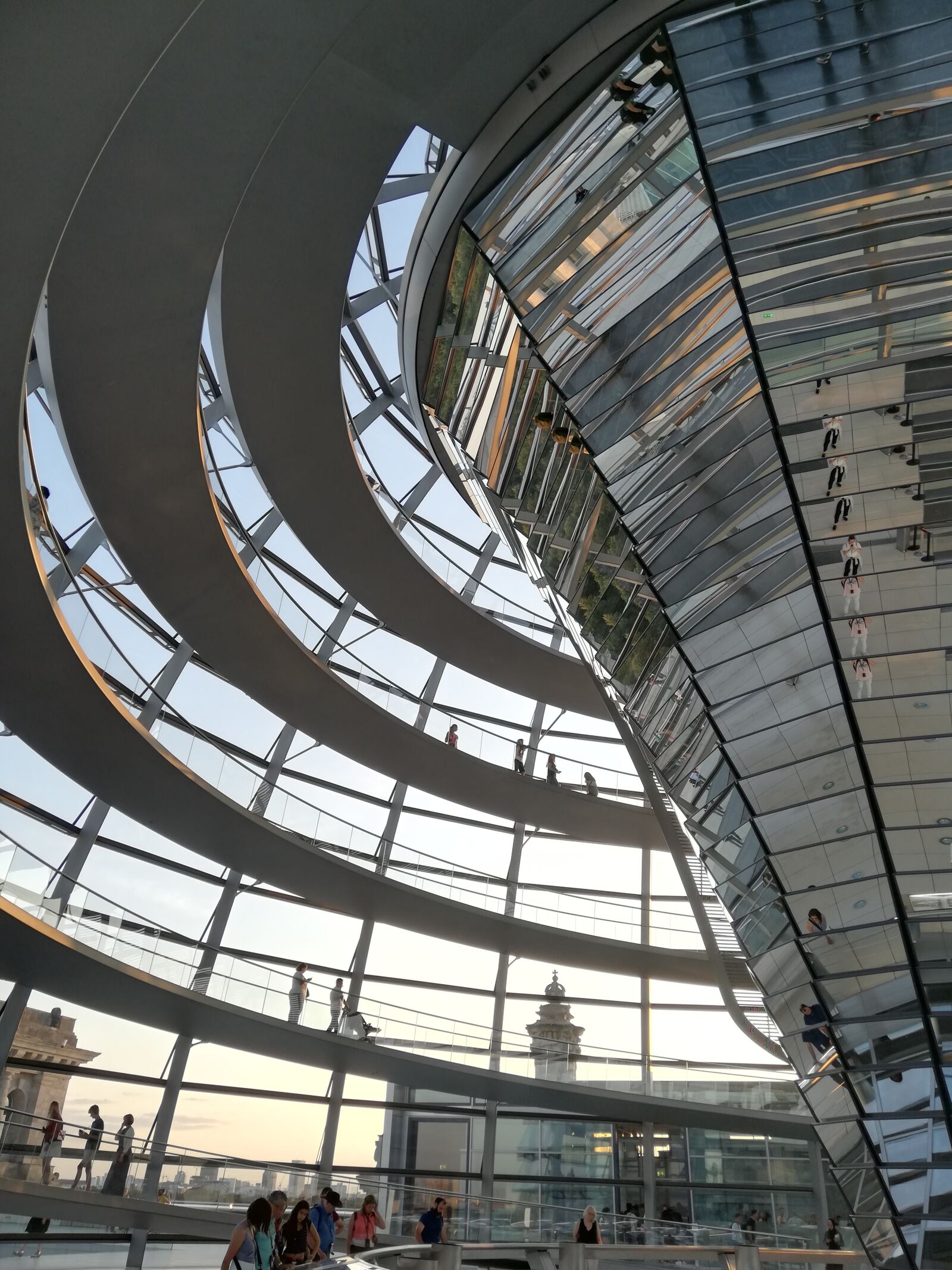 HUAWEI Mate 10 Lite sample photo. Reichstag, dome, berlin photography