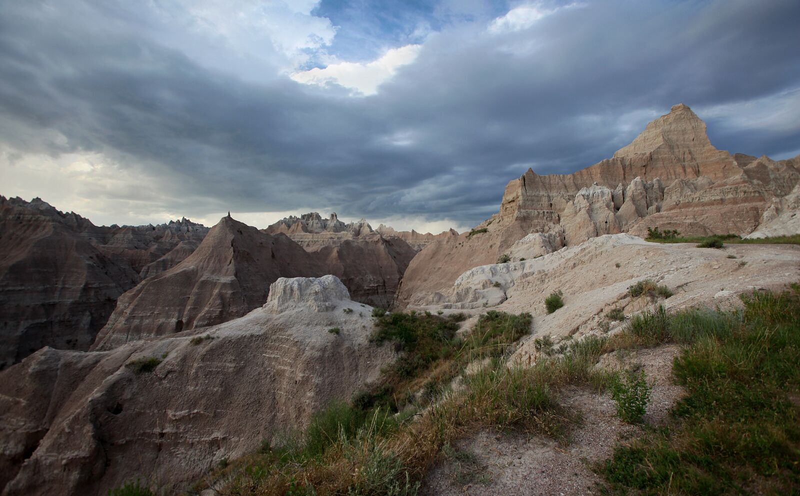 Canon EOS 5D Mark II sample photo. Badlands, south dakota, landscape photography